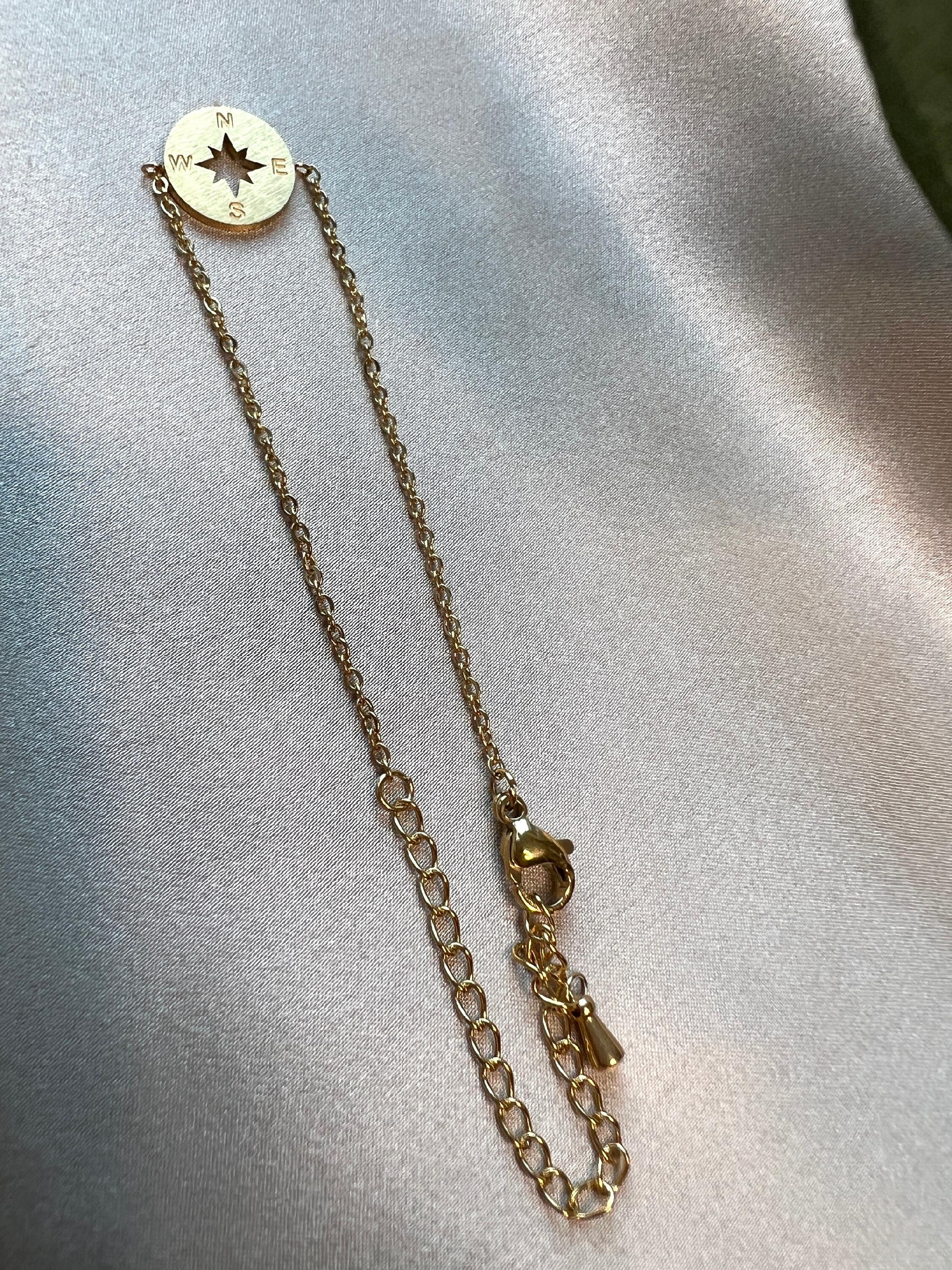 Kompass Armband, Reise schmuck, Kompassrose, Minimalistisches Armband, nord stern Armband, gold, silber, rosegold, gebürsteter Edelstahl - Gold-Armbänder-Schmuckblüte