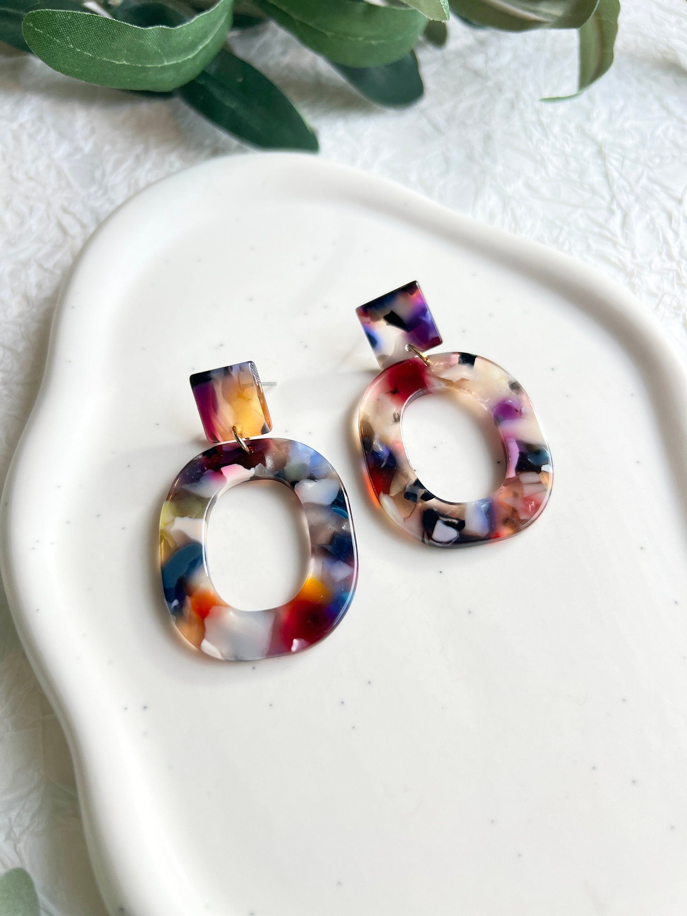 Lange Ohrringe bunt, Acryl, Ovale geometrische Hängeohrringe, ausgefallen, Trend, moderner-Ohrringe-Schmuckblüte