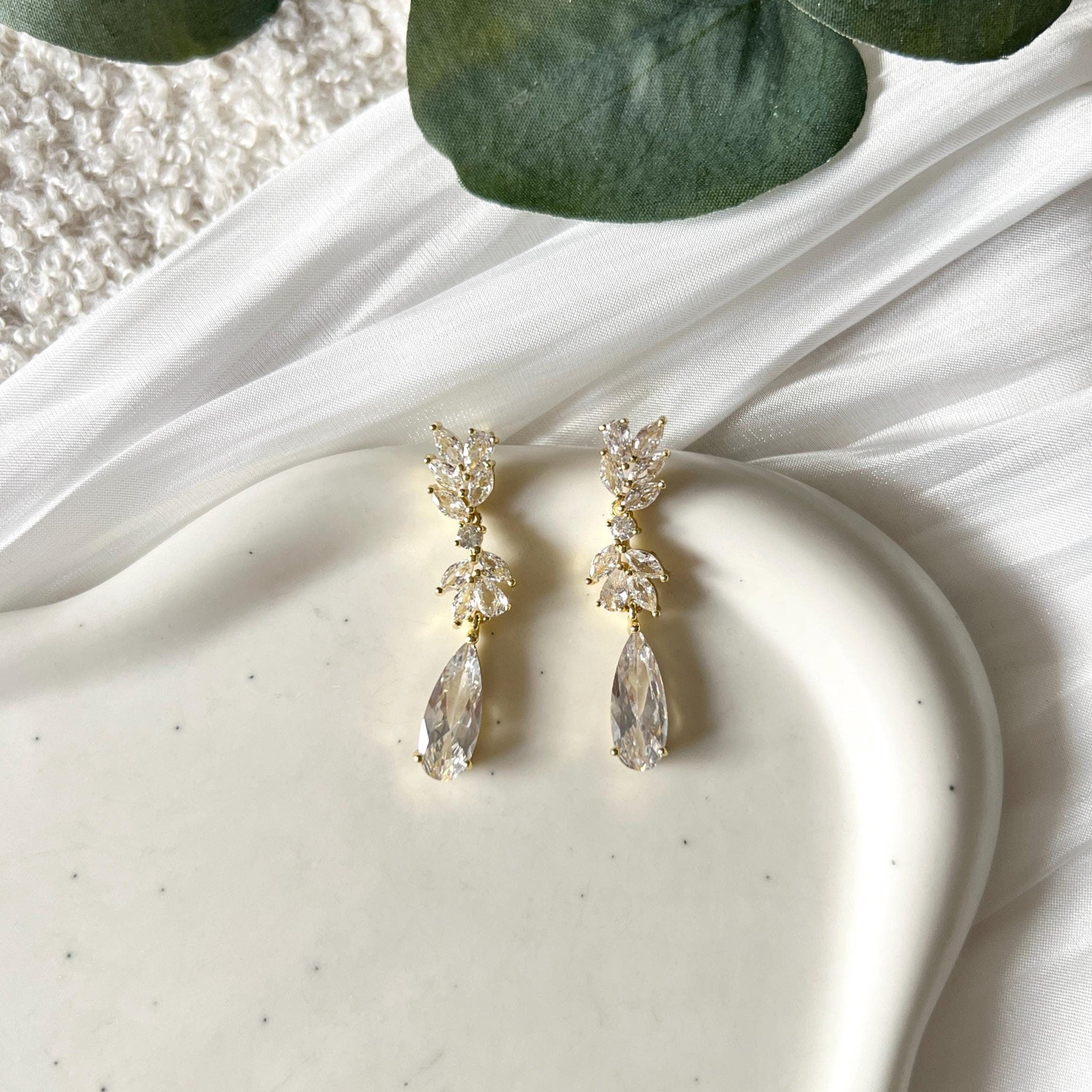 Lange Brautohrringe, Ohrringe, Cubic Zirkonia, Brautschmuck, glänzende Ohrstecker, Braut, Brautjungfer, Schmuck Hochzeit, Schmuckbluete