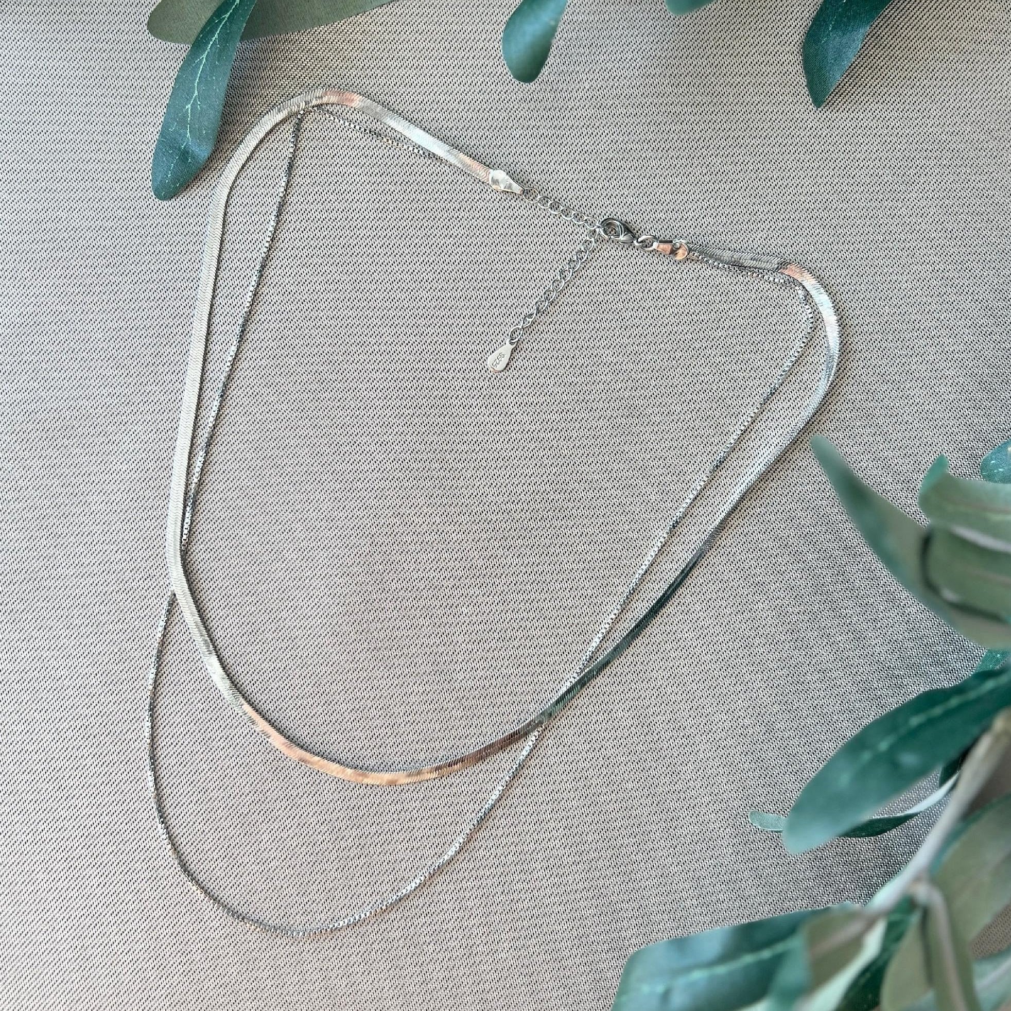 Layering Schlangenkette aus 925 Silber, filigran, elegante Layering Halskette, Double Layer, glänzende Gliederkette, Schlangenhalskette-Halskette-Schmuckblüte