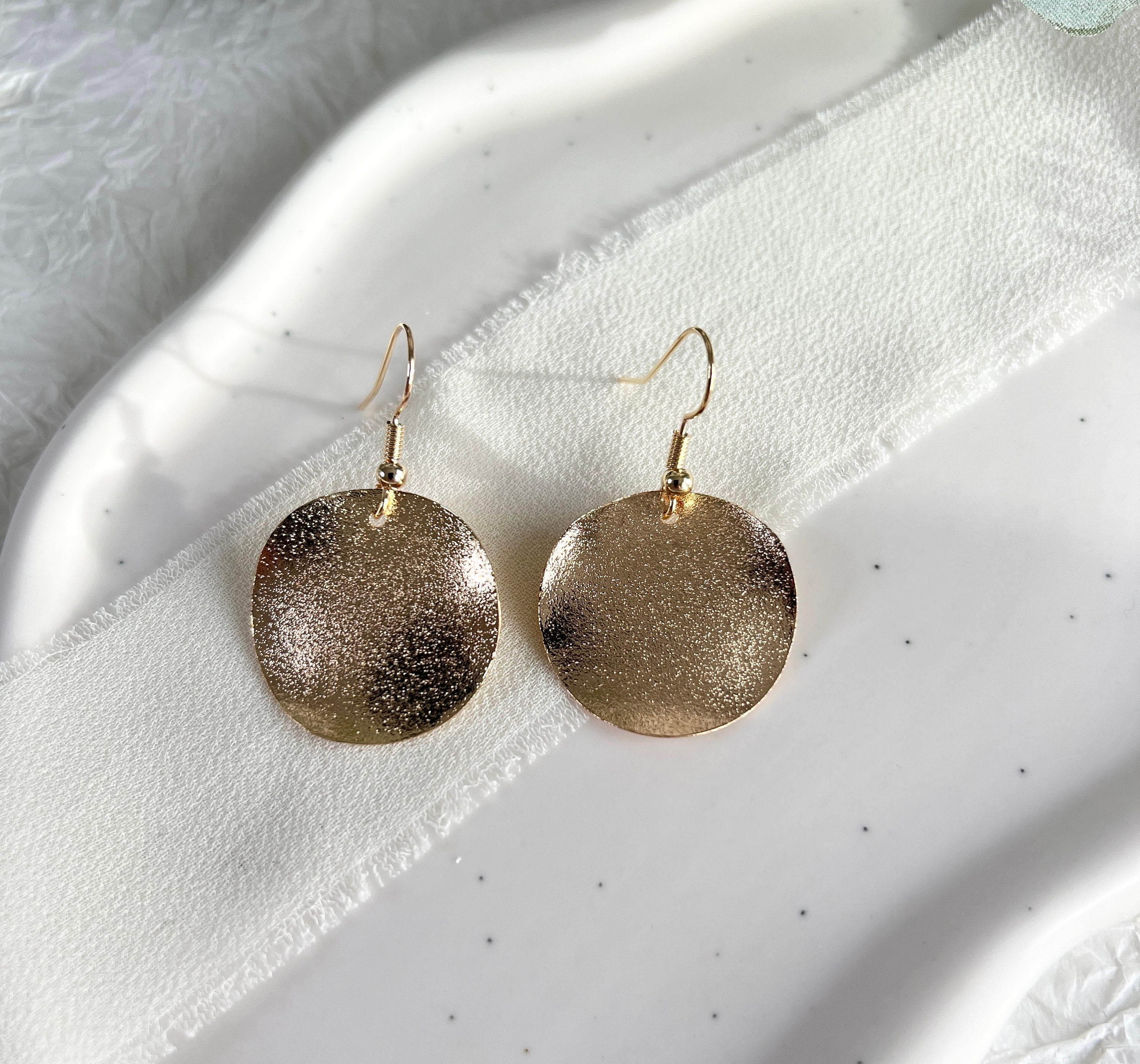 Moderne Ohrringe, Gold, Roségold, schlicht und minimalistisch, rund, uneben Hängeohrringe,-Ohrringe-Schmuckblüte