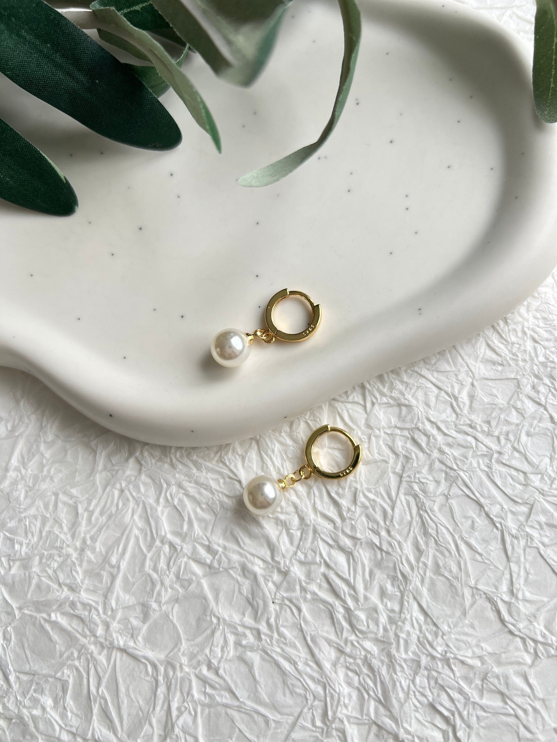 Ohrringe Braut, Creolen, Gold, Anhänger weiße Perle, eleganter Brautschmuck, Brautohrringe,-Ohrringe-Schmuckblüte