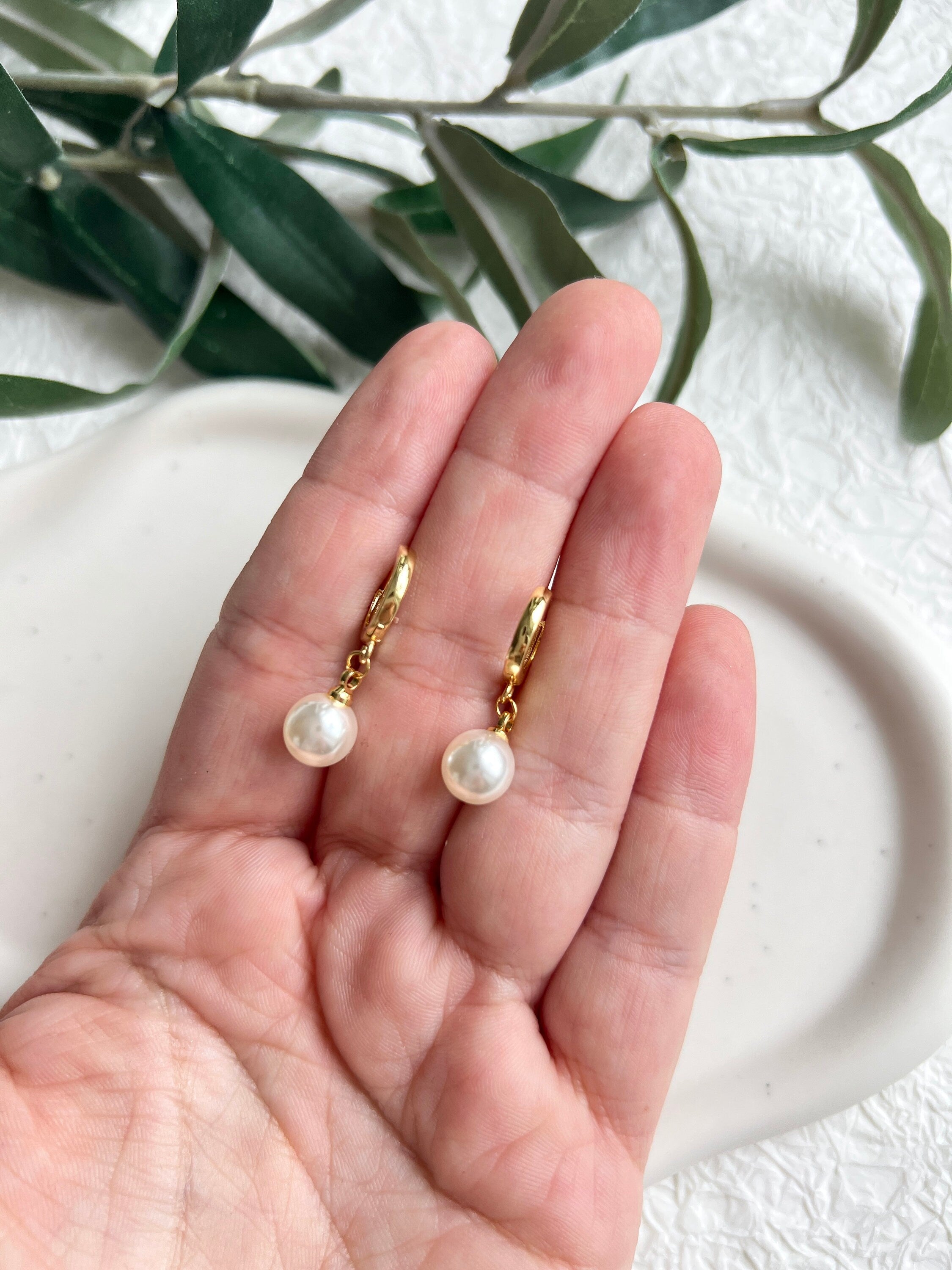 Ohrringe Braut, Creolen, Gold, Anhänger weiße Perle, eleganter Brautschmuck, Brautohrringe,-Ohrringe-Schmuckblüte