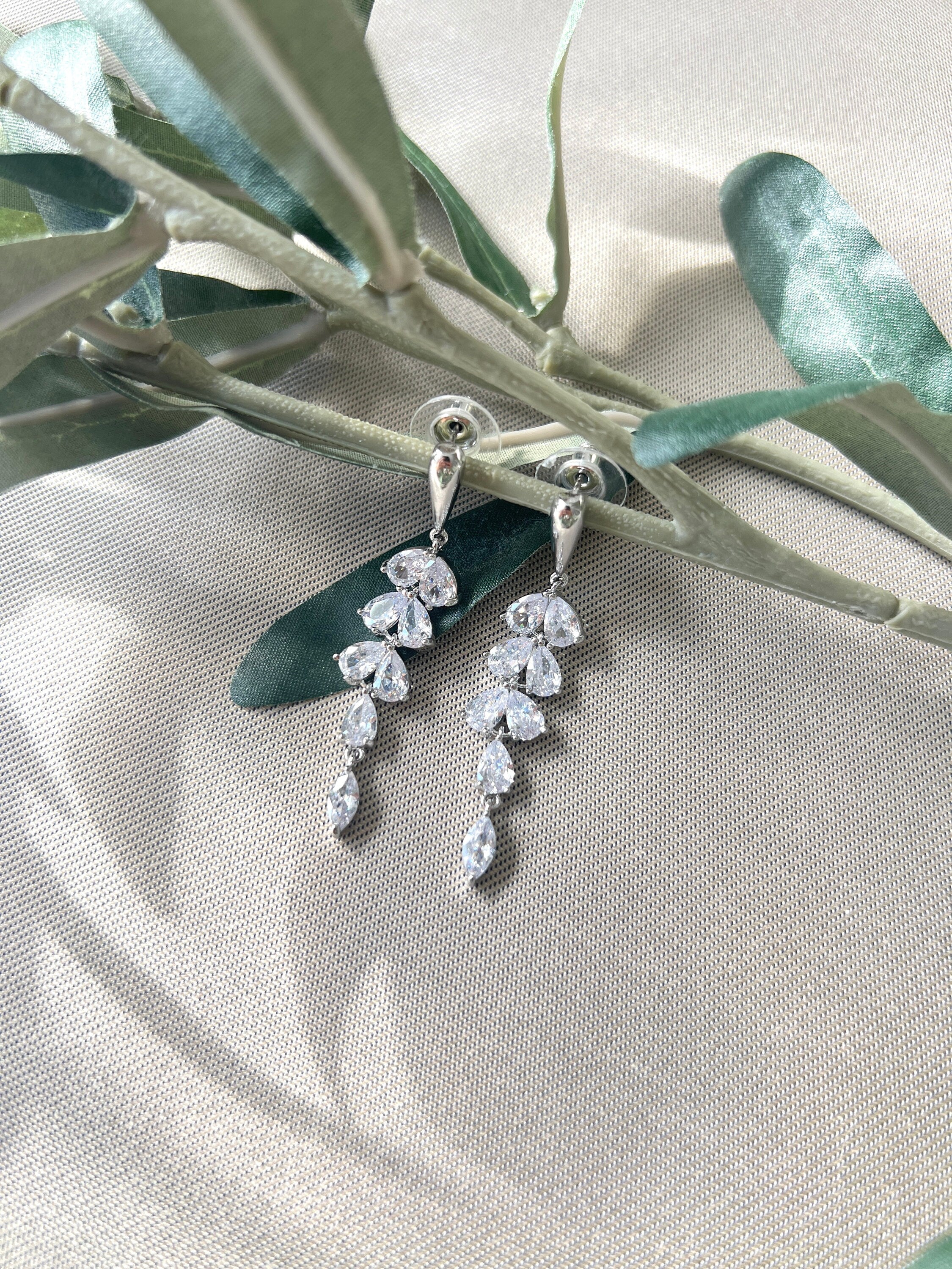 Ohrringe Braut, Silber und Gold, funkelnde Hängeohrringe, Ohrstecker, Brautschmuck, - Silber-Ohrringe-Schmuckblüte