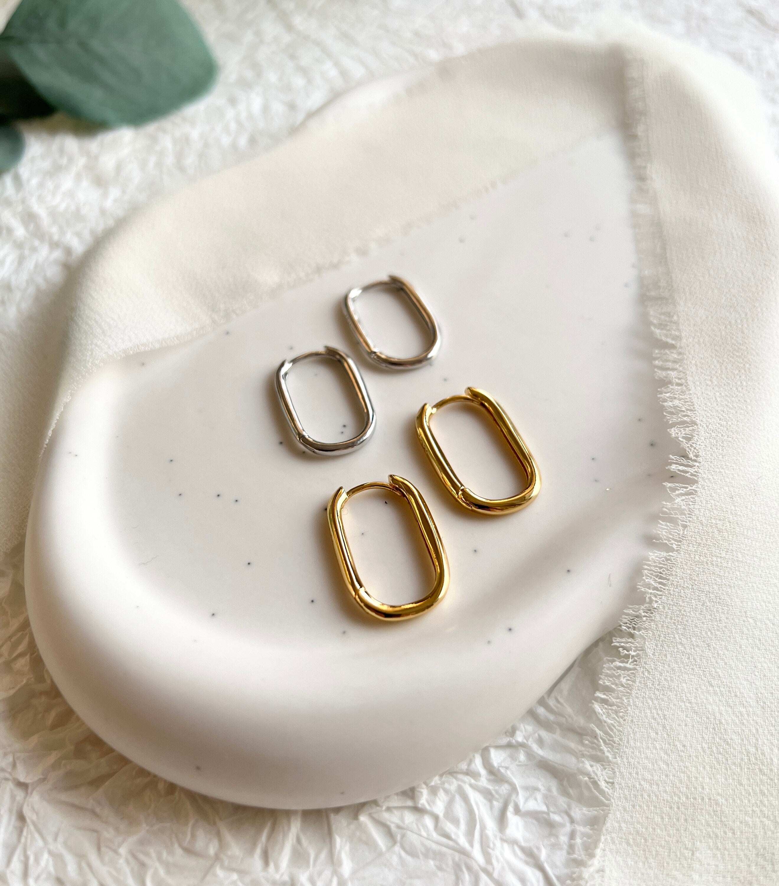 Ohrringe Creolen, Silber und Gold, moderne Kreolen oval rechteckig, minimalistisch, - Gold-Ohrringe-Schmuckblüte