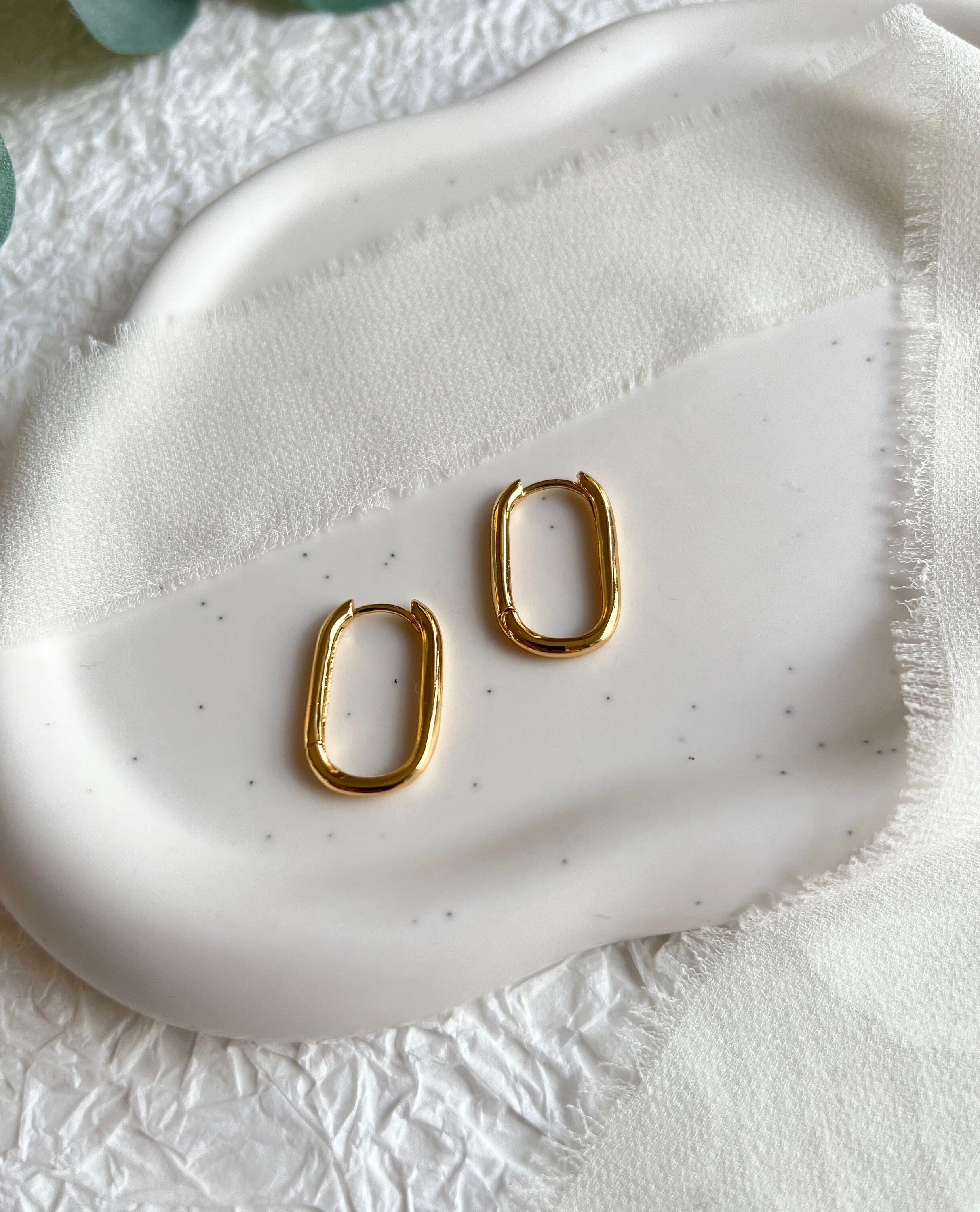 Ohrringe Creolen, Silber und Gold, moderne Kreolen oval rechteckig, minimalistisch, - Gold-Ohrringe-Schmuckblüte