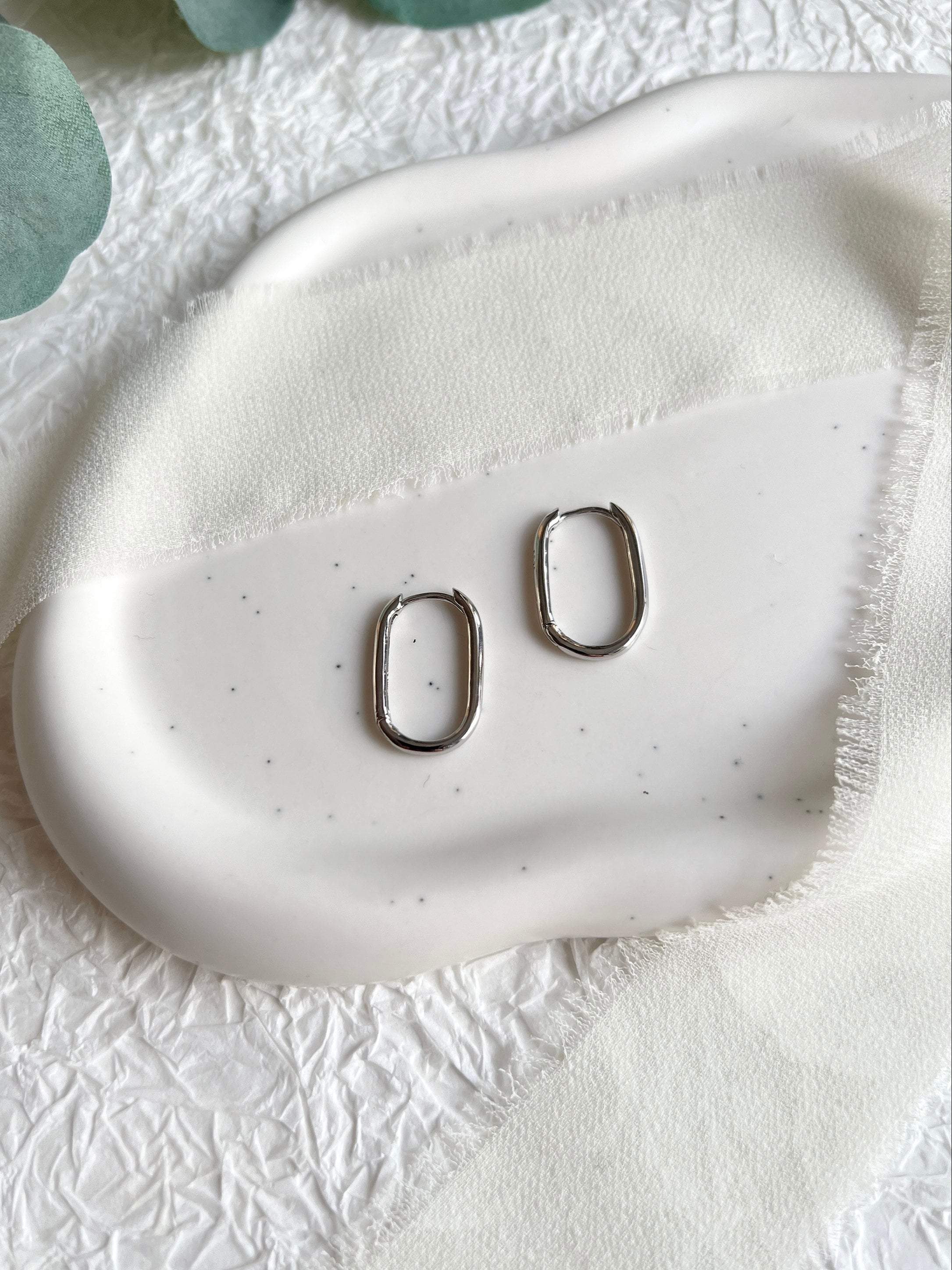 Ohrringe Creolen, Silber und Gold, moderne Kreolen oval rechteckig, minimalistisch, - Silber-Ohrringe-Schmuckblüte