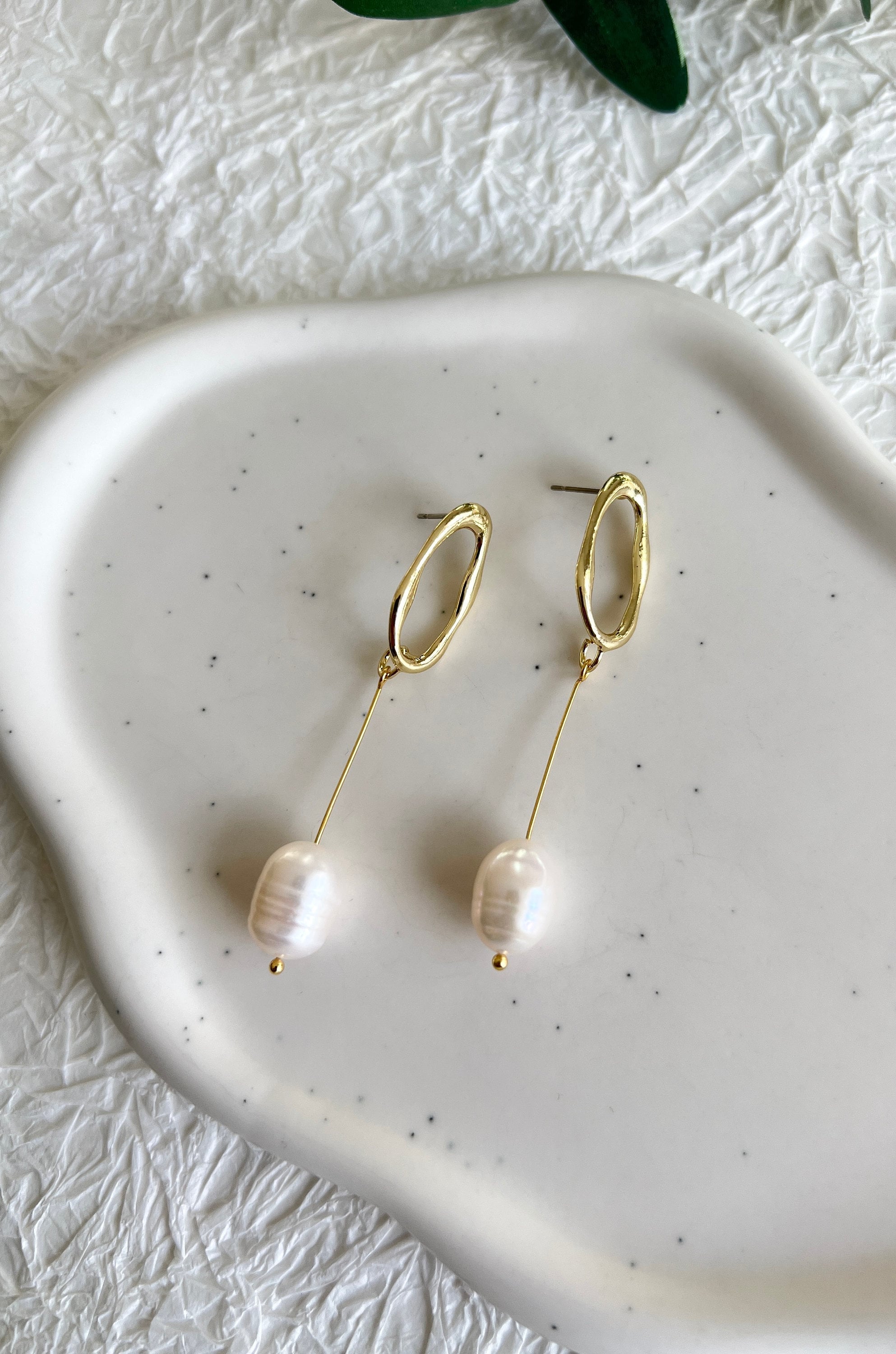 Ohrringe Perlen, Hängeohrringe, elegante Braut Ohrringe, Gold, weiß, Hochzeit Schmuck Braut,-Ohrringe-Schmuckblüte