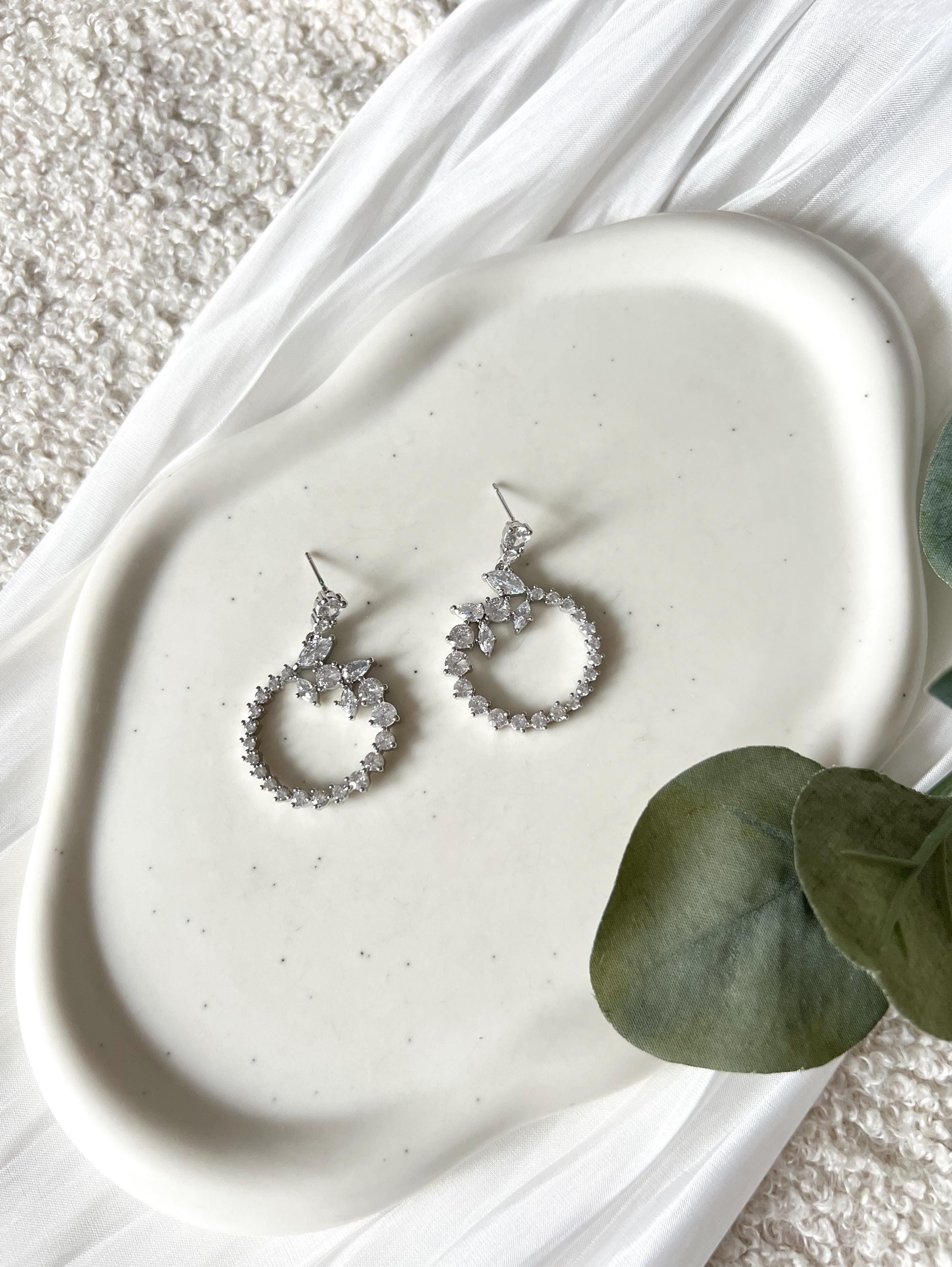 Brautohrringe, Silber, runde Ohrringe mit Strass, glänzend, Schmuck, Hochzeit, Brautschmuck, Ohrschmuck Brautjungfer, moderne Ohrstecker