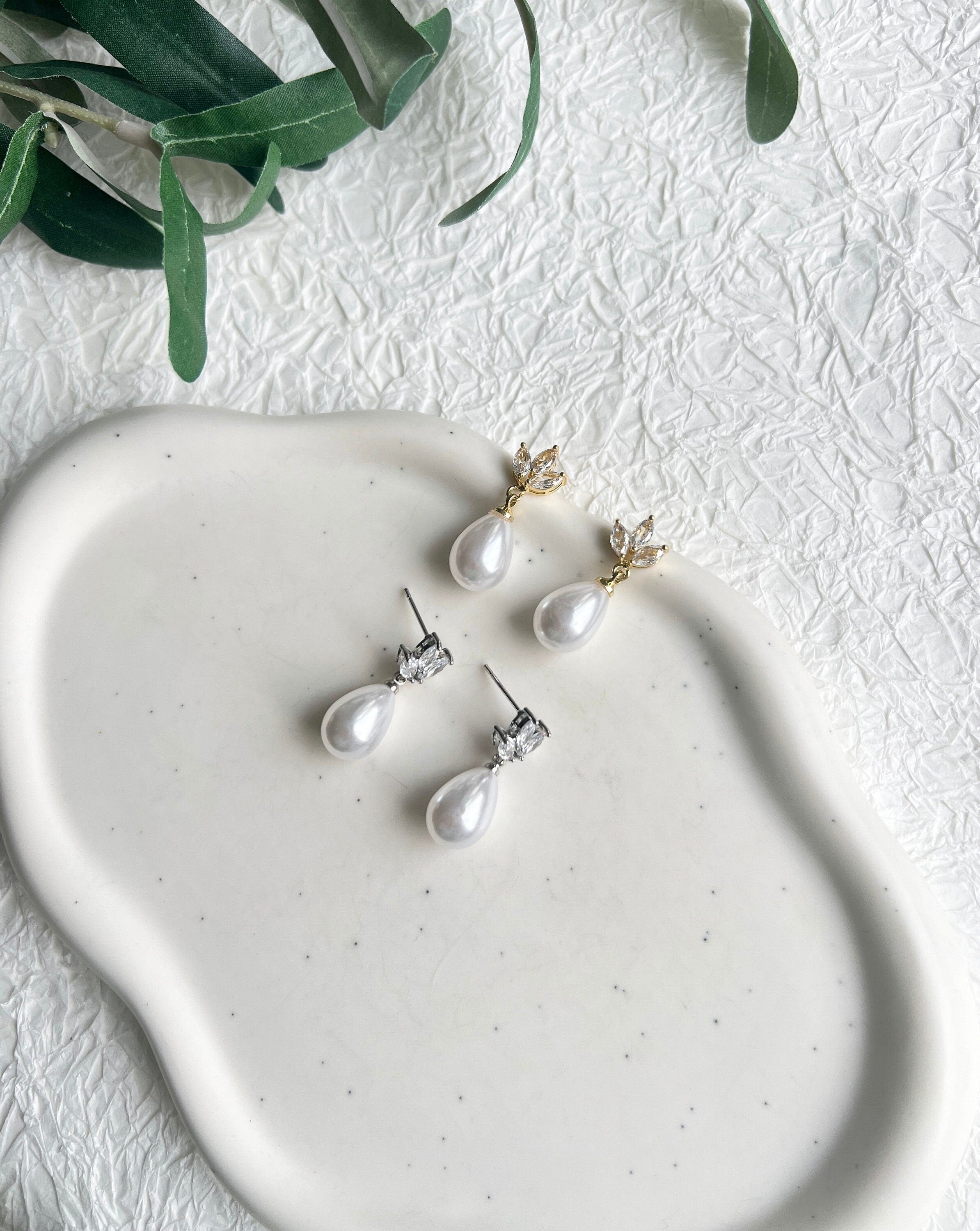 Perlenohrringe Braut, ovale Perlen, Silber oder Gold, Ohrstecker Zirconia, funkelnde - Gold-Ohrringe-Schmuckblüte