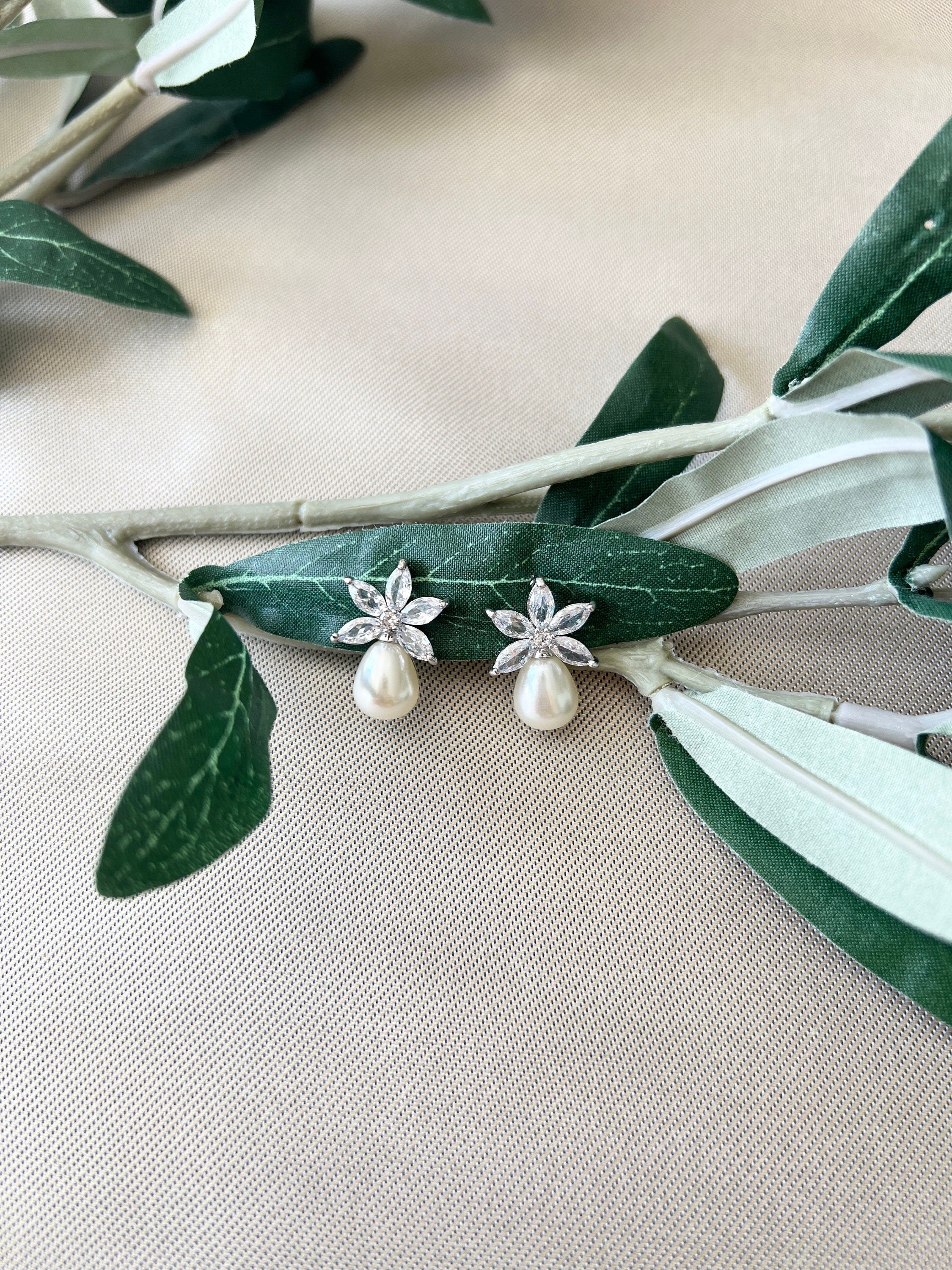 Perlenohrringe, Perlen Ohrstecker Silber, Gold, Roségold, mit Zirkoniasteinen, funkelnde Ohrringe Braut, Brautschmuck, Brautohrringe - Gold-Ohrringe-Schmuckblüte