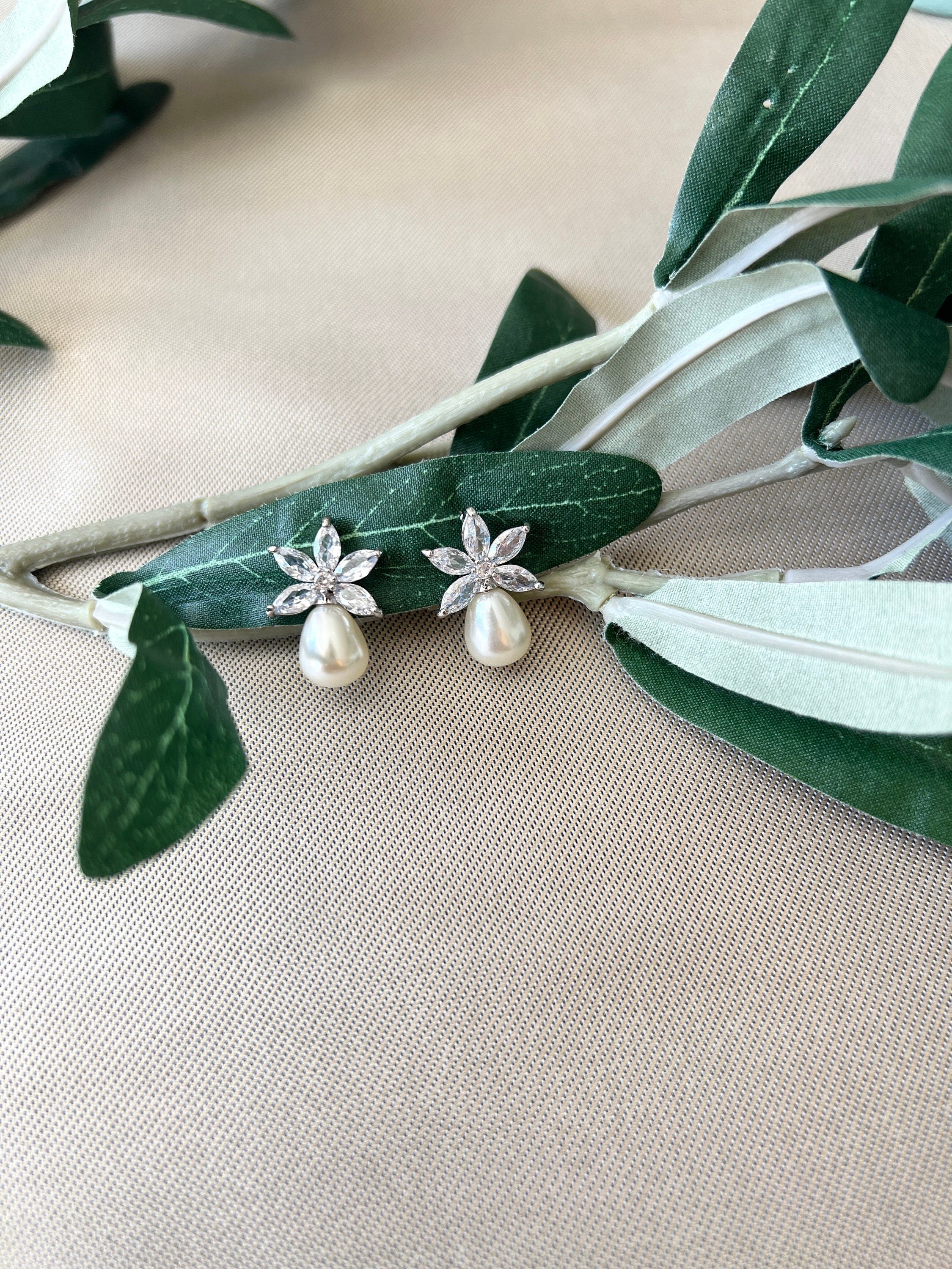 Perlenohrringe, Perlen Ohrstecker Silber, Gold, Roségold, mit Zirkoniasteinen, funkelnde Ohrringe Braut, Brautschmuck, Brautohrringe - Silver-Ohrringe-Schmuckblüte
