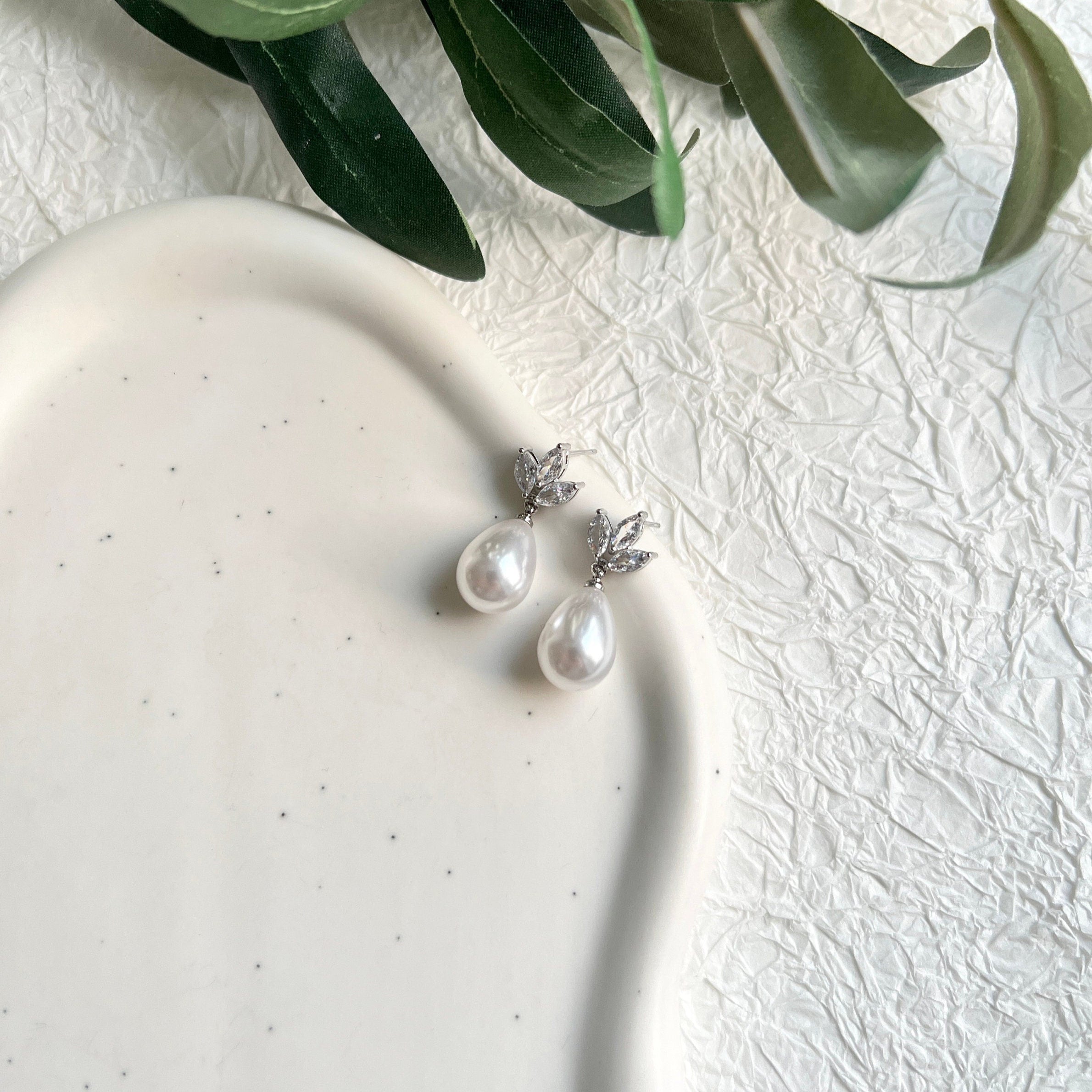Perlenohrringe, Perlen oval, Ohrstecker Silber Cubic Zirconia, funkelnde Ohrringe Braut,-Ohrringe-Schmuckblüte