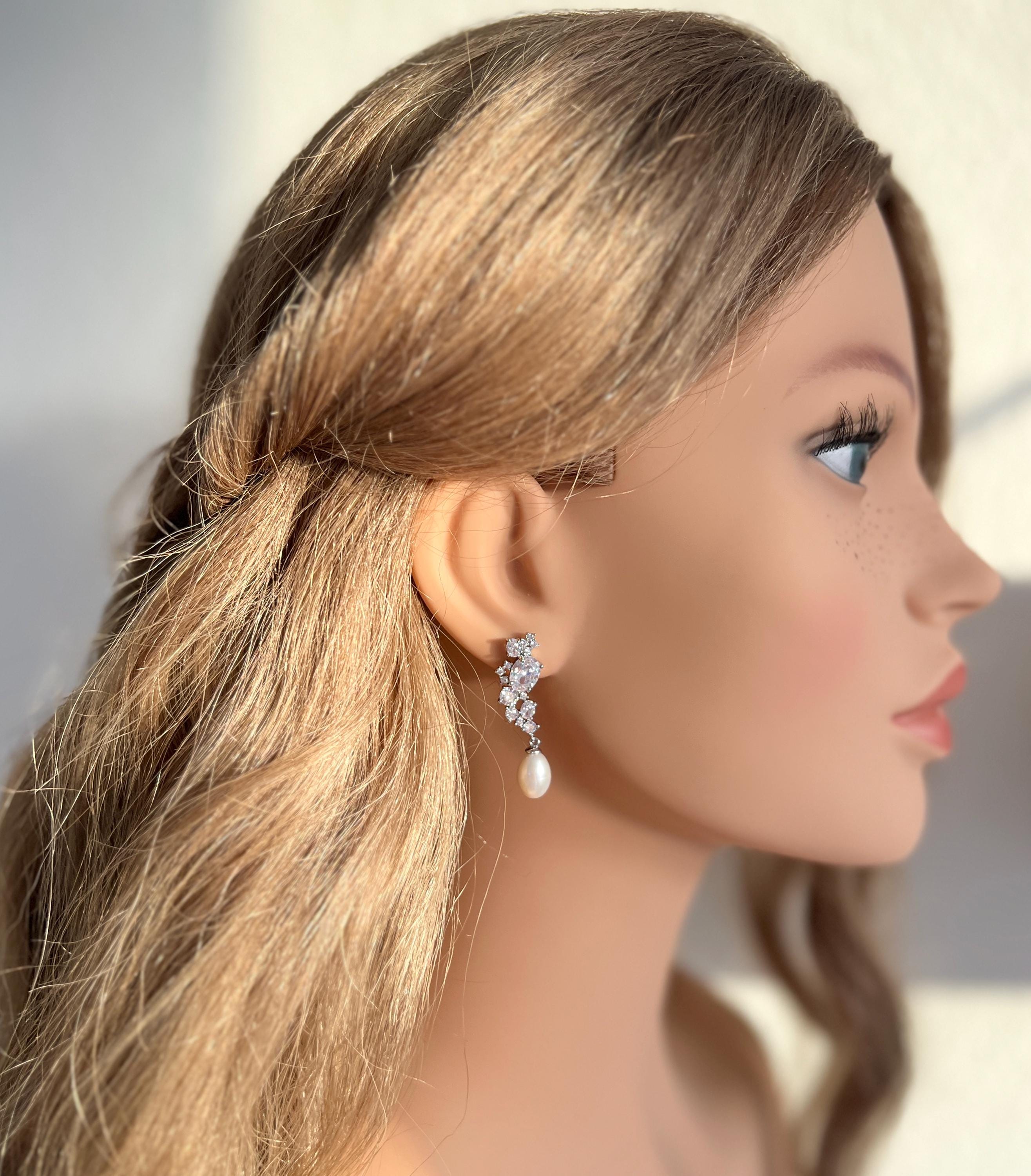 Perlenohrringe, Cubic Zirconia, ovale Perlen, Ohrringe Hochzeit, moderne Hängeohrringe, Standesamt, Schmuck Braut, Brautschmuck Hochzeit, elegante Ohrstecker, Perlenschmuck