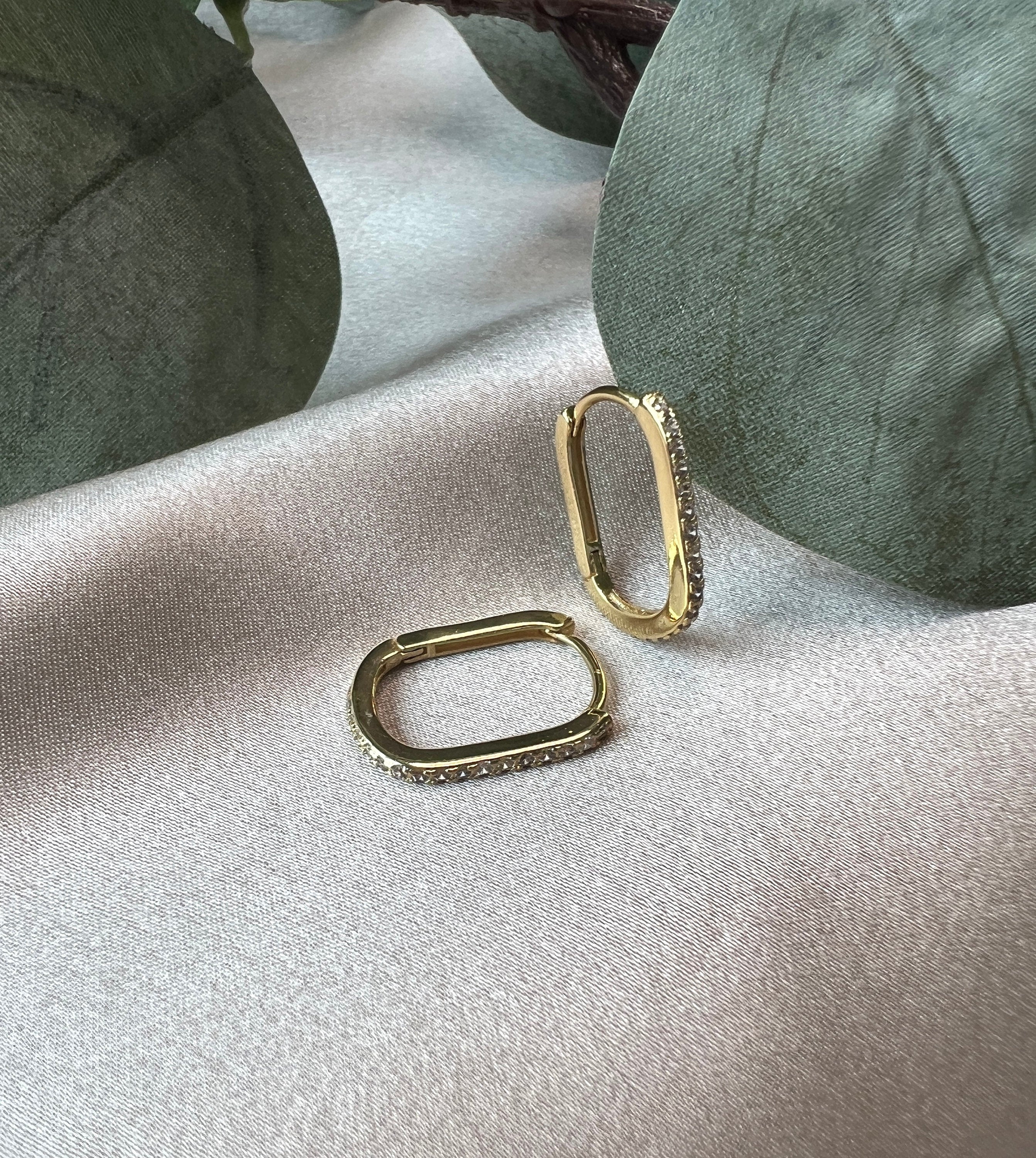 Rechteckige Creolen mit Zirkon-Pavé - gold und silber - minimalistische Ohrringe - Gold Einzeln-Ohrringe-Schmuckblüte