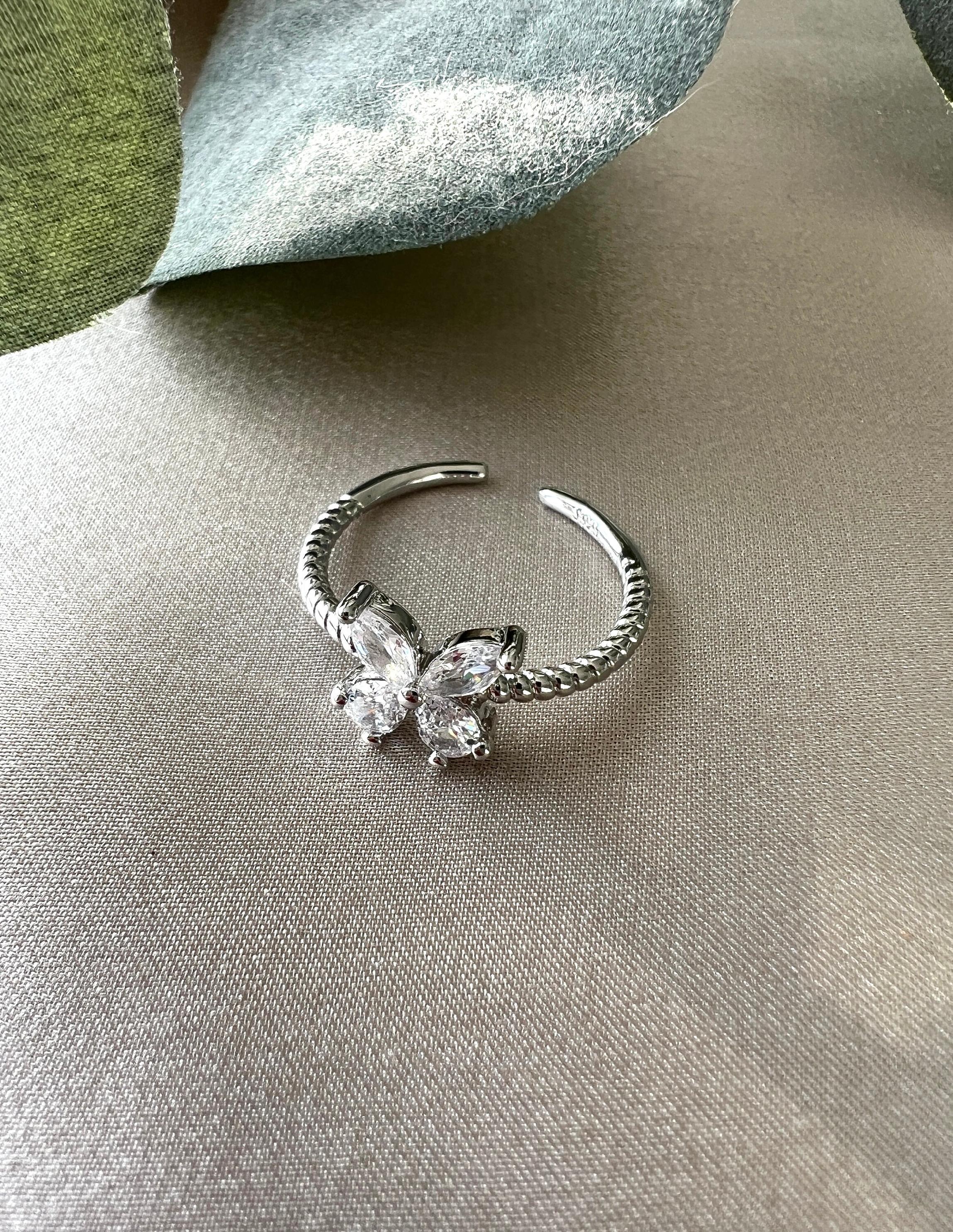 Ring Schmetterling, 925 Silber, funkelnde Zirkonia Steine, verstellbarer offener Ring, Schmuck für Frauen-Ringe-Schmuckblüte