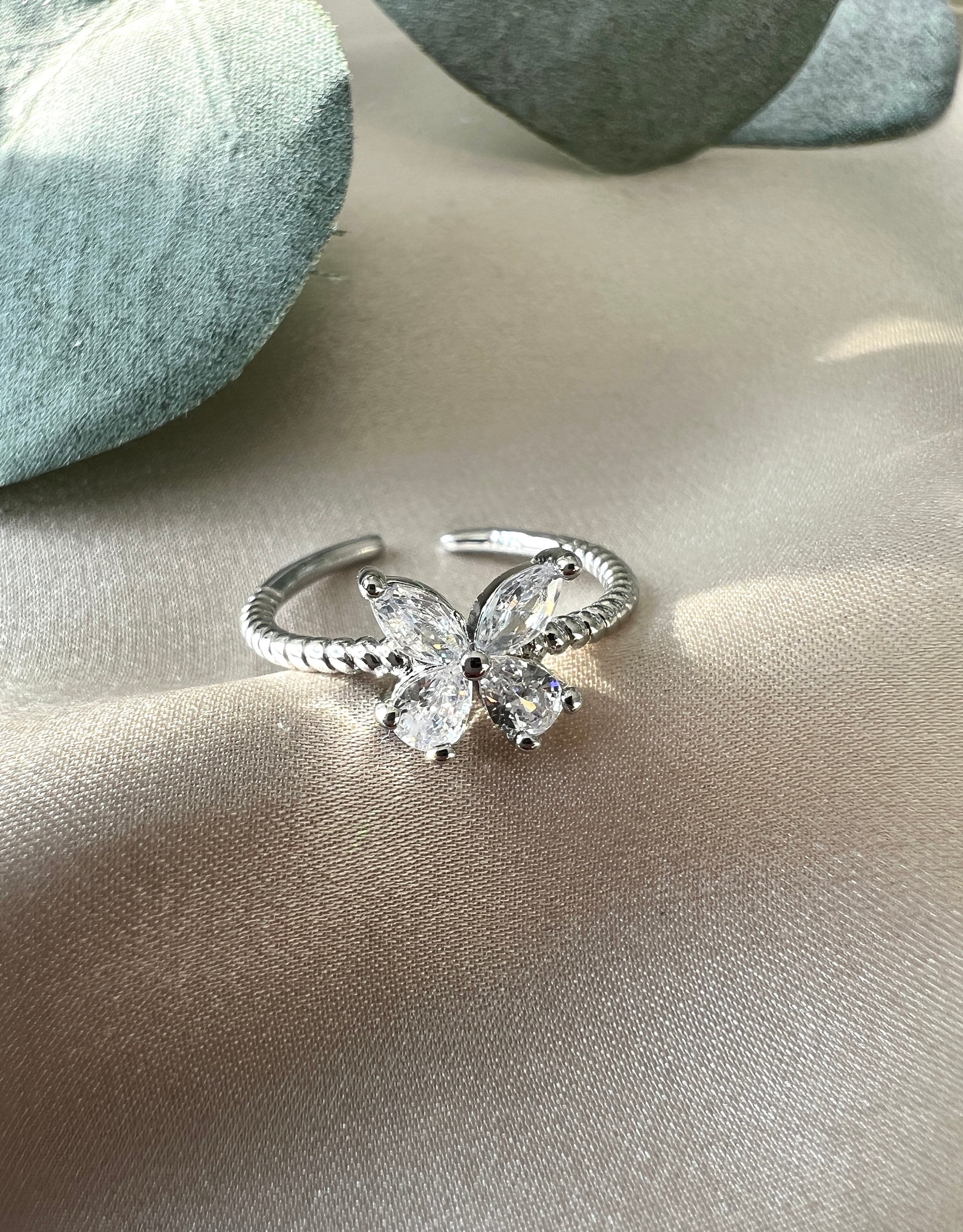 Ring Schmetterling, 925 Silber, funkelnde Zirkonia Steine, verstellbarer offener Ring, Schmuck für Frauen-Ringe-Schmuckblüte