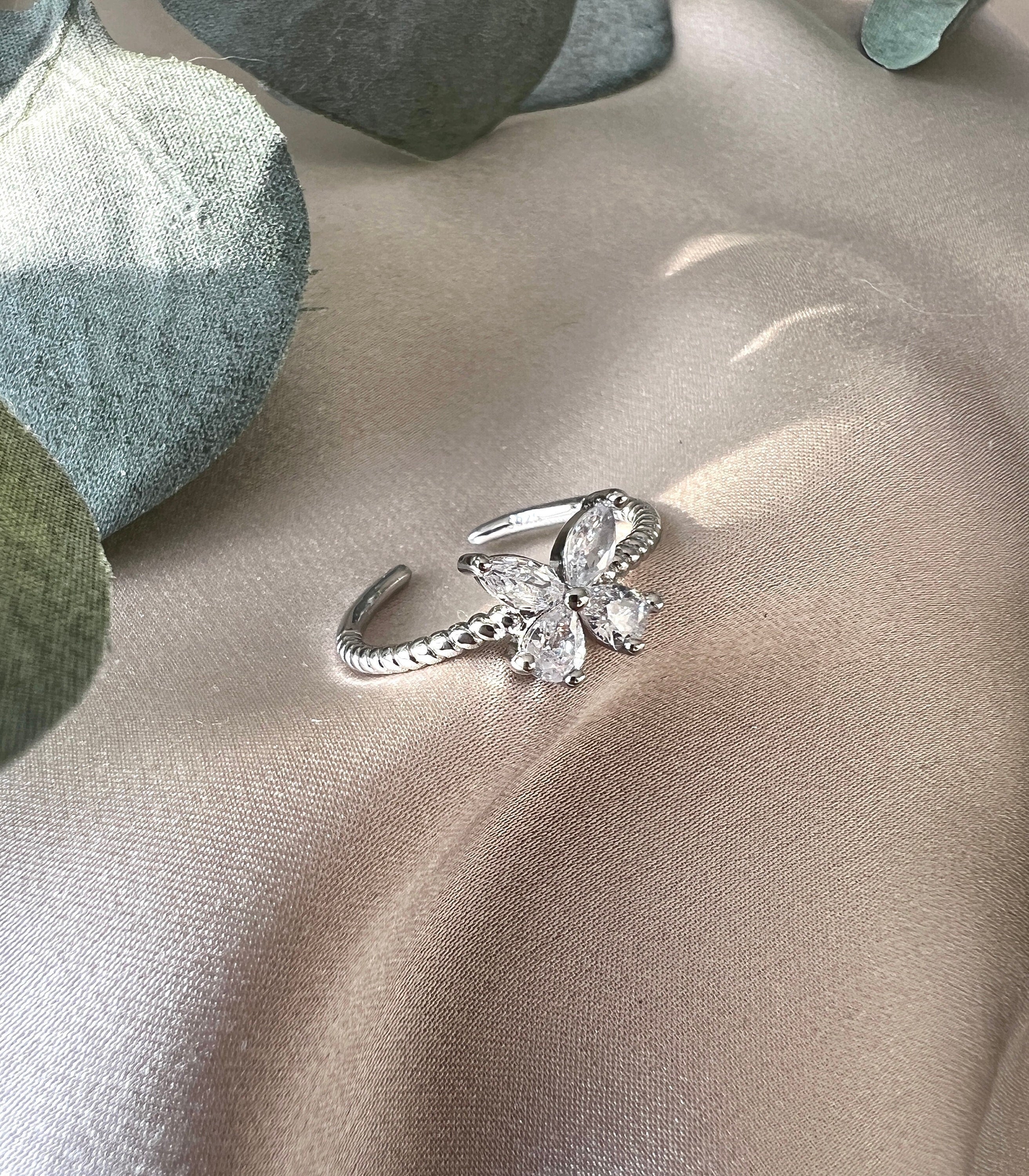 Ring Schmetterling, 925 Silber, funkelnde Zirkonia Steine, verstellbarer offener Ring, Schmuck für Frauen-Ringe-Schmuckblüte