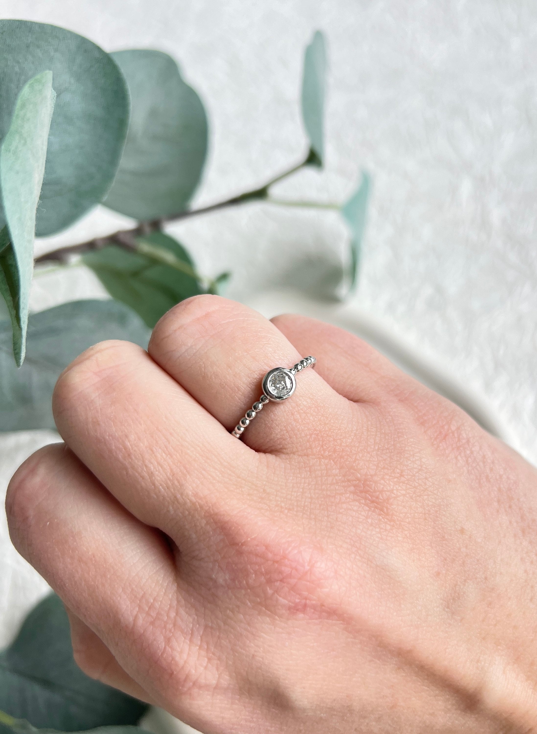 Ring Silber, funkelnde Cubic Zirconia Steine, hochwertiger Schmuck, offen, verstellbar,-Ohrringe-Schmuckblüte