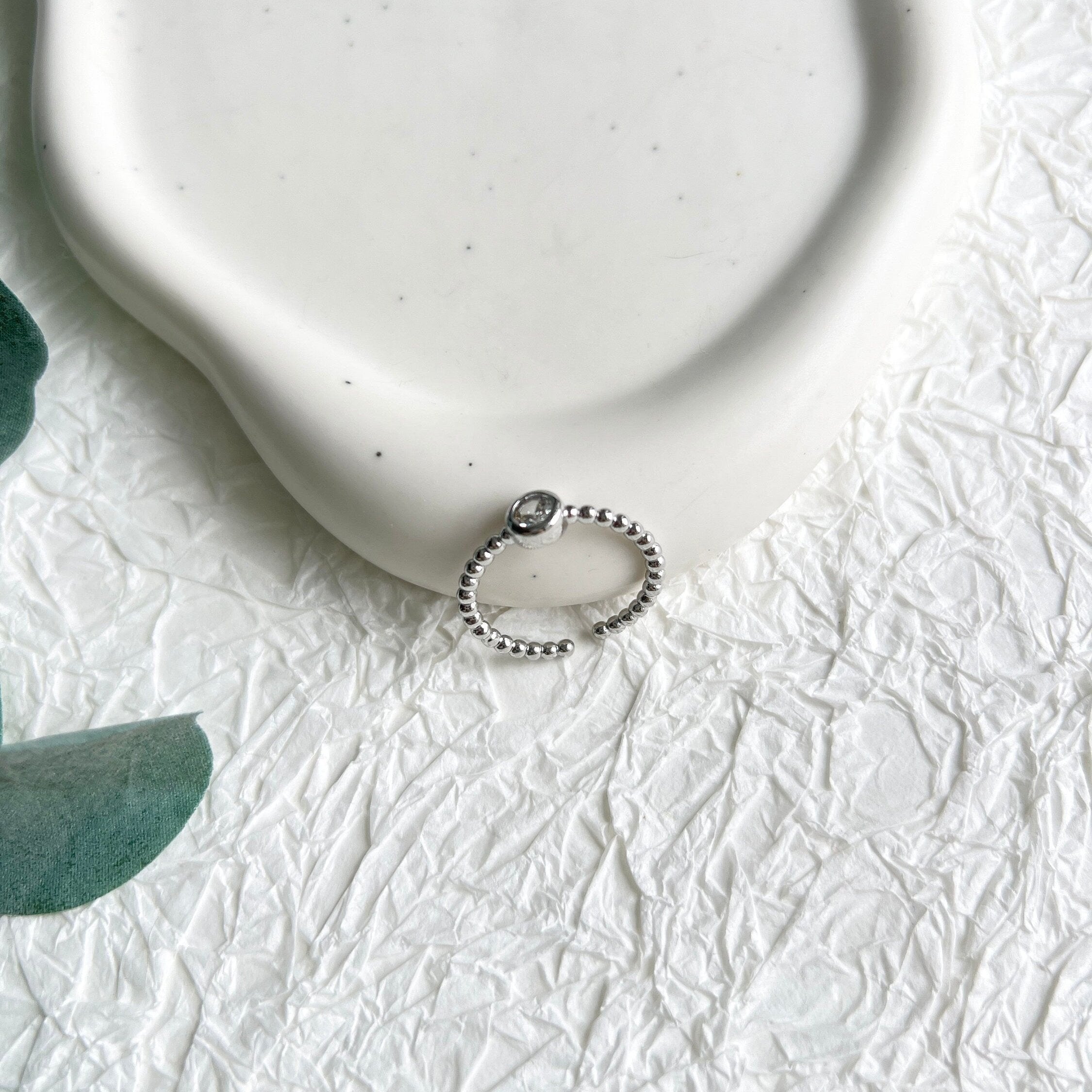 Ring Silber, funkelnde Cubic Zirconia Steine, hochwertiger Schmuck, offen, verstellbar,-Ohrringe-Schmuckblüte