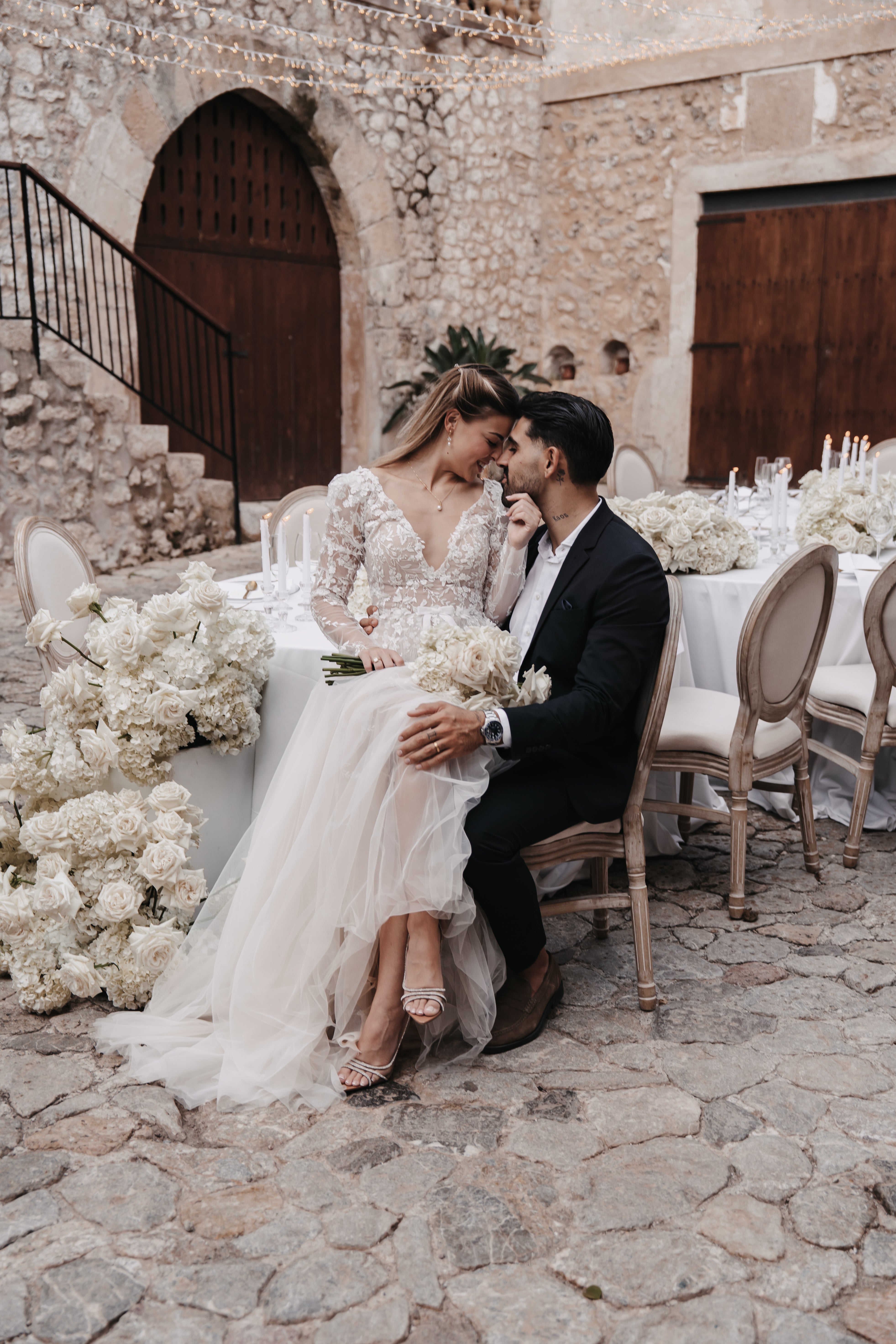 feine goldene Halskette mit einem eleganten Perlenanhaenger, Perlenhalskette, goldene Kette, Eleganter Brautschmuck, Brauthalskette, funkelnder Zirkoniaanhänger, Damenschmuck, Geschenk fuer Sie, Weihnachtsgeschenk Frauen, Schmuck Hochzeit