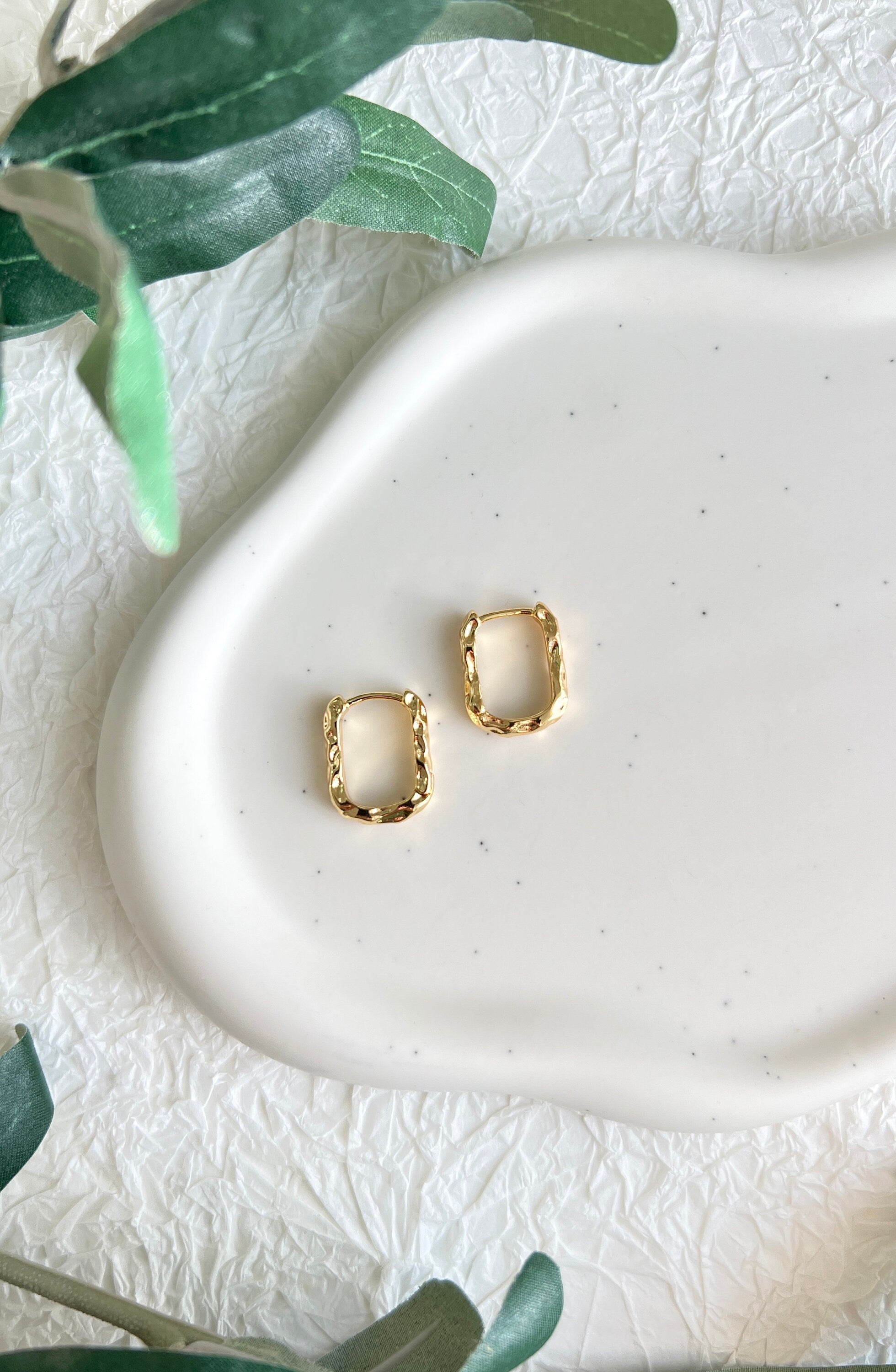 Struktur Ohrringe, Creolen, Silber und Gold, moderne Kreolen rechteckig, minimalistisch, - Gold-Ohrringe-Schmuckblüte