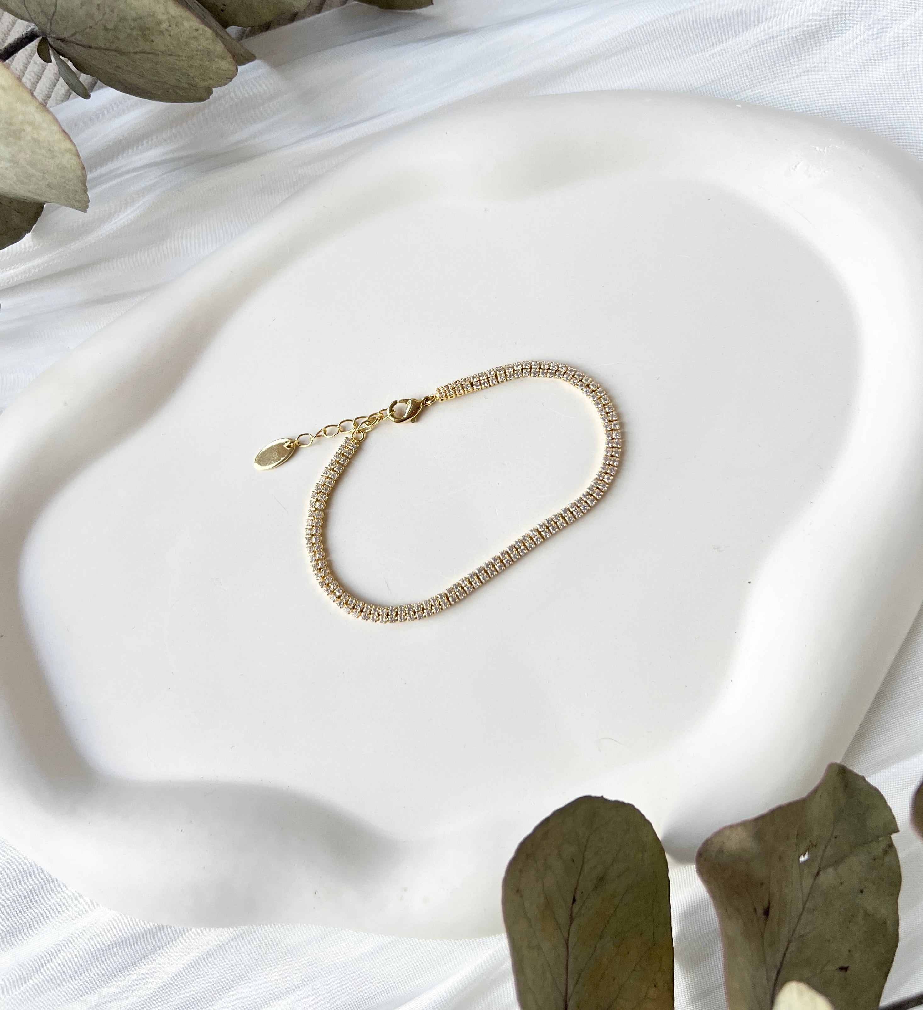 Bracelet, gold, fine rhinestones, tennis bracelet, golden bridal jewelry, shiny bridal bracelet, elegant jewelry for weddings, civil wedding tennis bracelet, gift for her, Christmas gift for women, jewelry flower