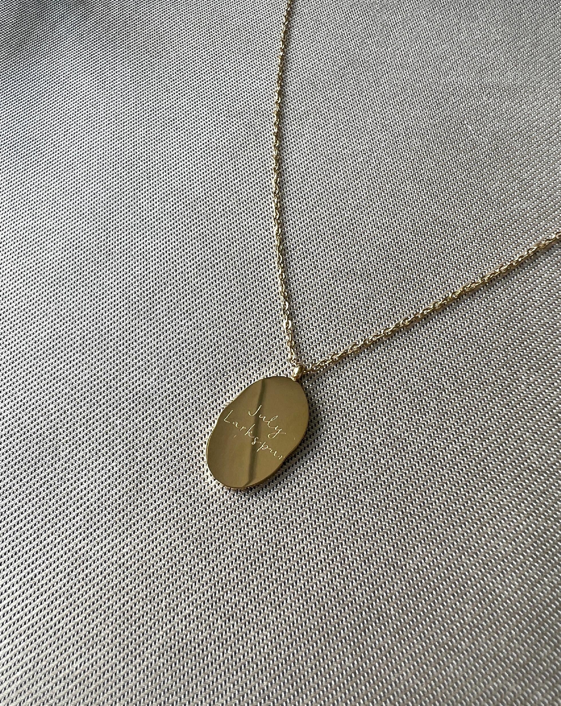 Wendehalskette, Geschenk Trauzeugin, Geburtsblume Juli, Geburtsmonat, Rittersporn Blume, 18k Gold, wasserfest, Halskette für Frauen-Halskette-Schmuckblüte