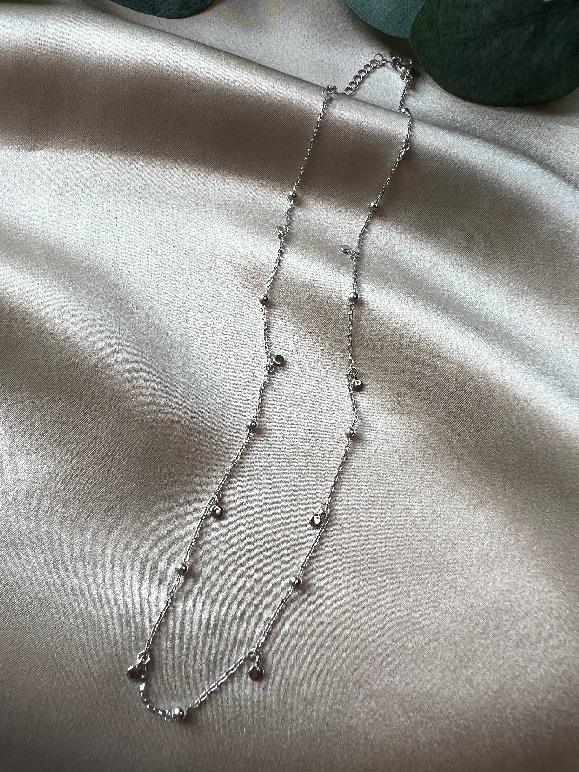 Zarte Halskette 925 Silber, filigrane Plättchenkette, kurze Kette, zeitlos elegant, Halskette für einen Layering Look-Halskette-Schmuckblüte