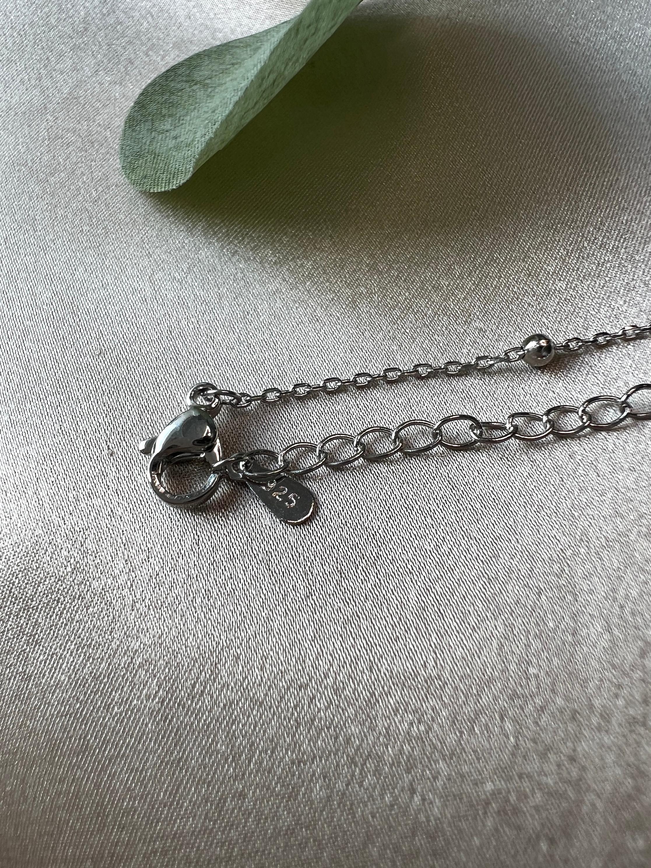 Zarte Halskette 925 Silber, filigrane Plättchenkette, kurze Kette, zeitlos elegant, Halskette für einen Layering Look-Halskette-Schmuckblüte