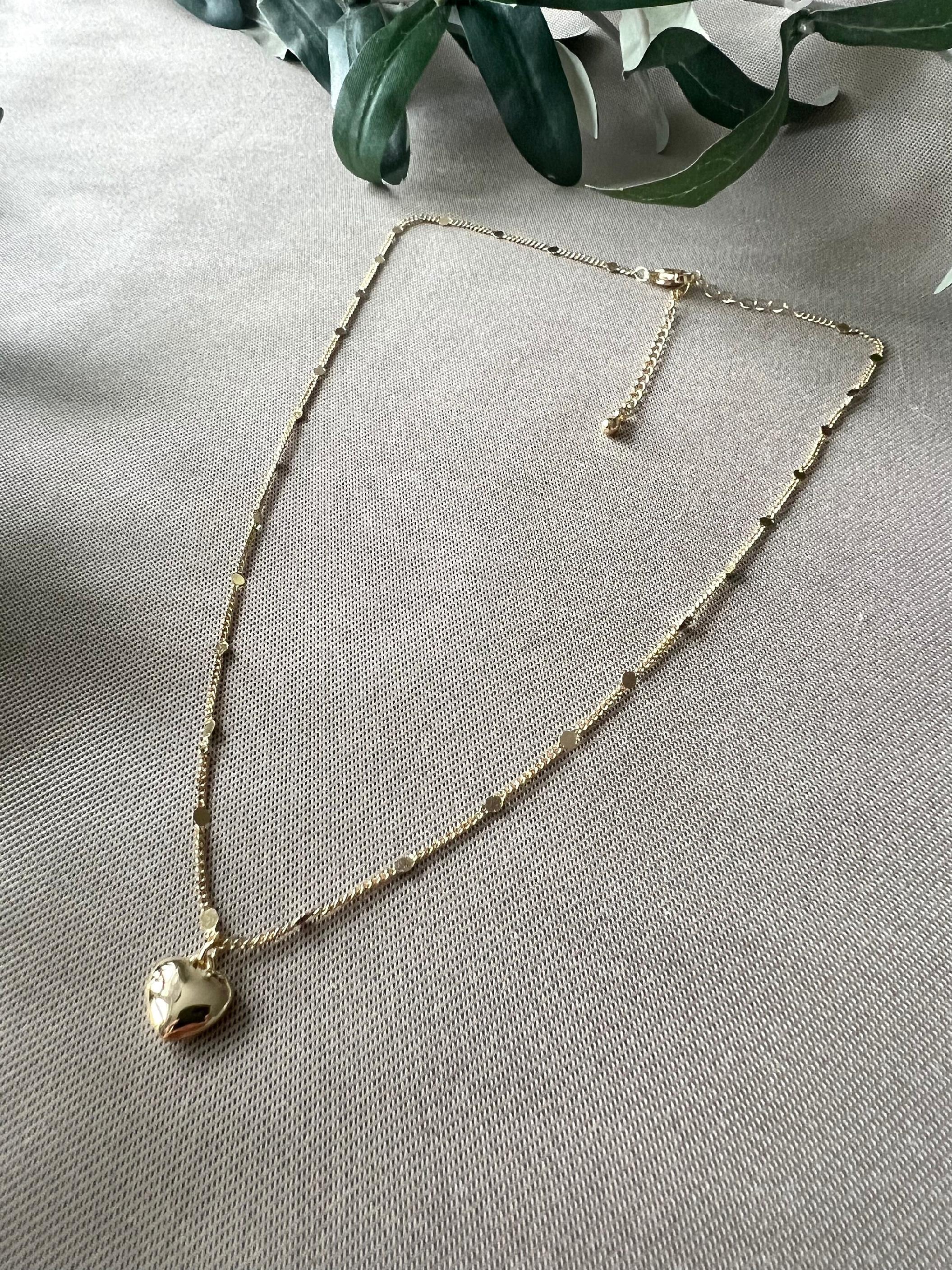 Zarte Halskette, Gold mit Herz Anhänger, goldene Halskette, Brautschmuck, eleganter feiner Schmuck,-Halskette-Schmuckblüte