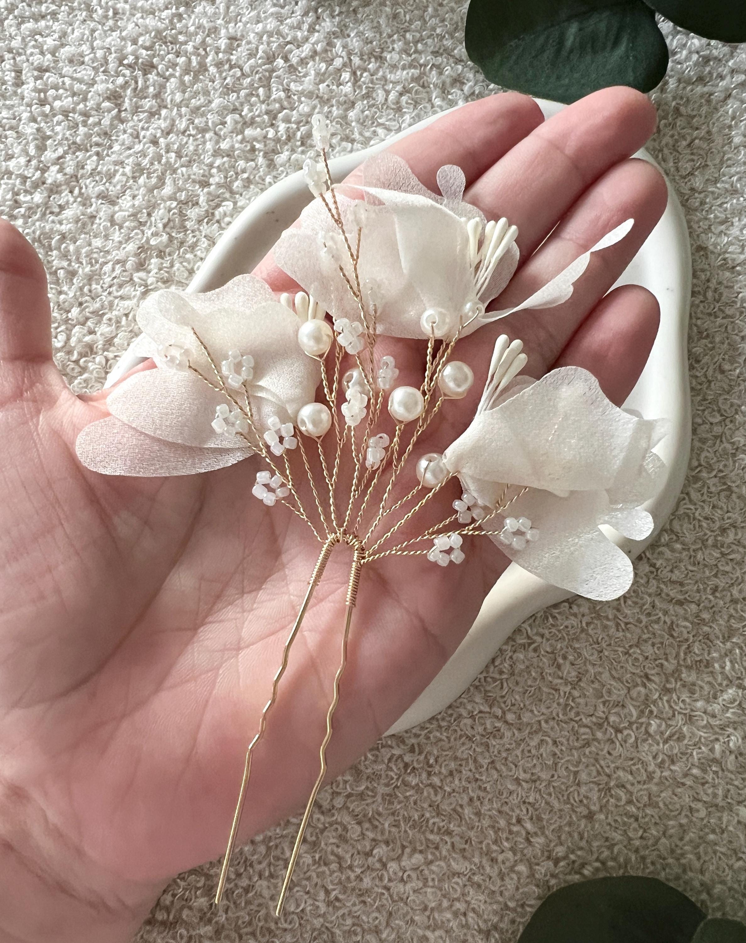 Haarnadel, Blütenblätter, feine Perlen, Brautschmuck, Hochzeit