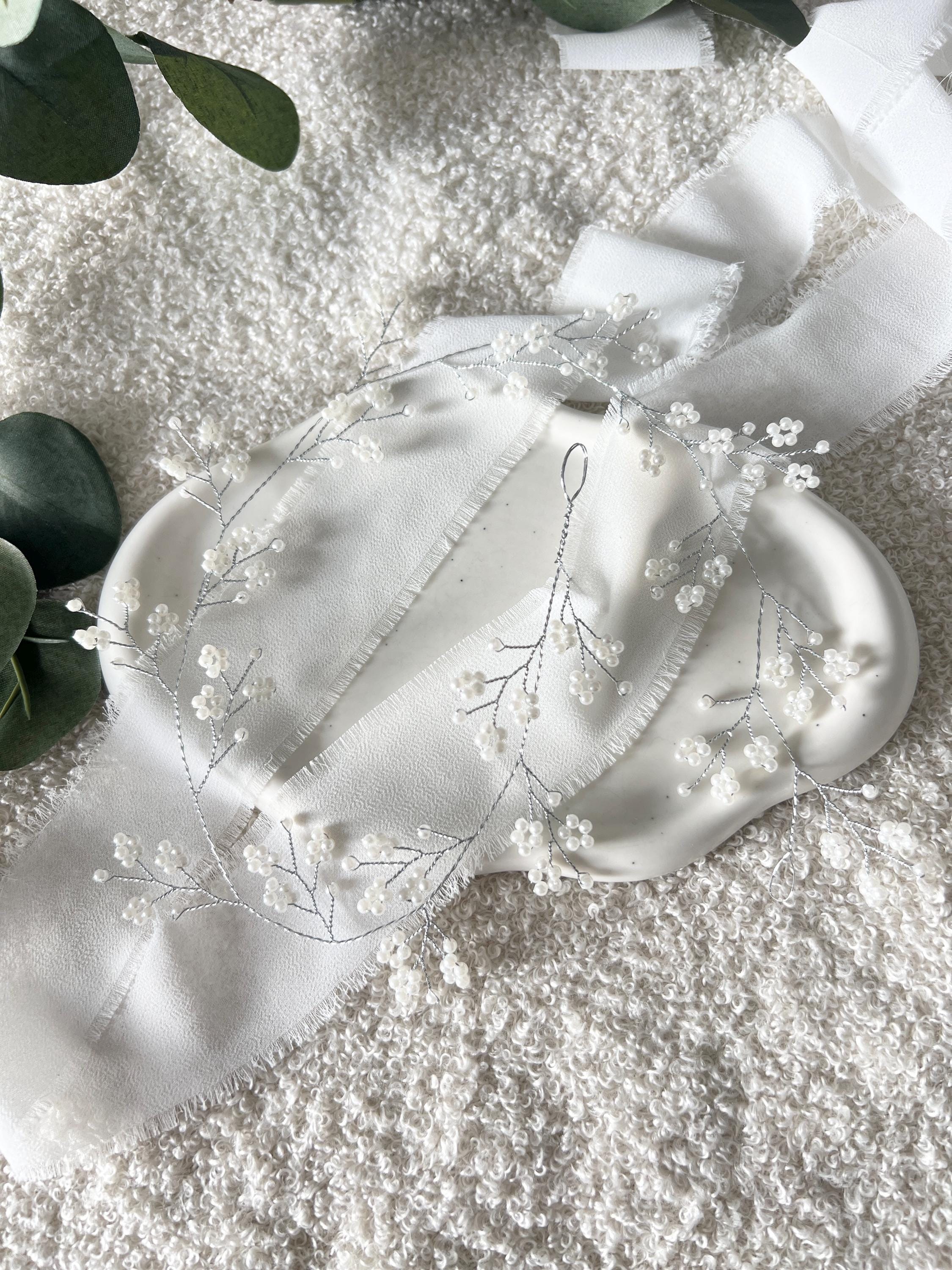 Haarranke, weiße Perlen, Silber, Brautschmuck, Perlenschmuck, Braut, Haarschmuck, Haarrebe, Haarkranz, Haarband, Schmuck Hochzeit