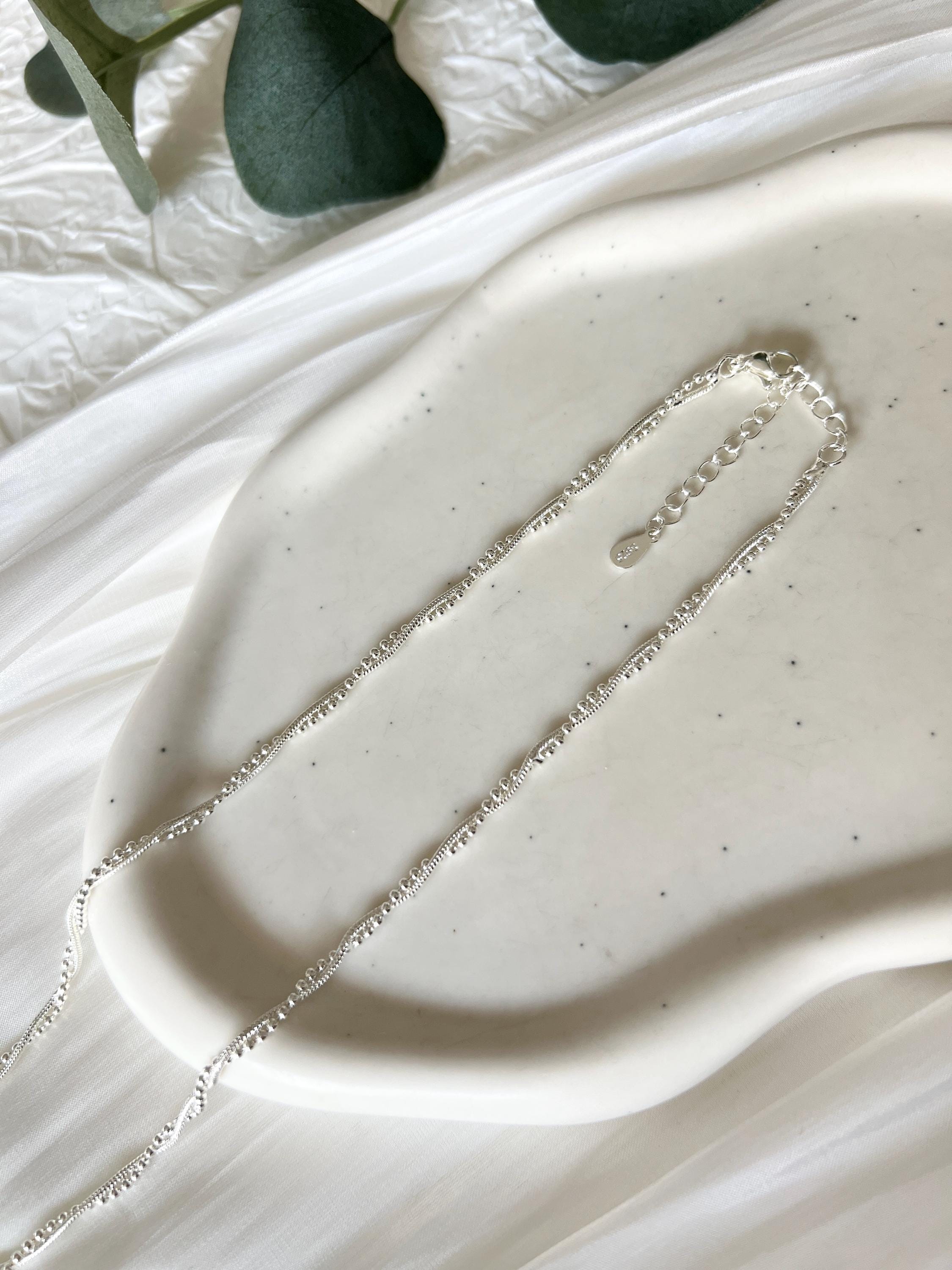 Halskette, Silber, gedrehtes Band, Kugelkette, Halsschmuck Braut, feiner Brautschmuck, Schmuck Hochzeit, Standesamt, kurze Kette