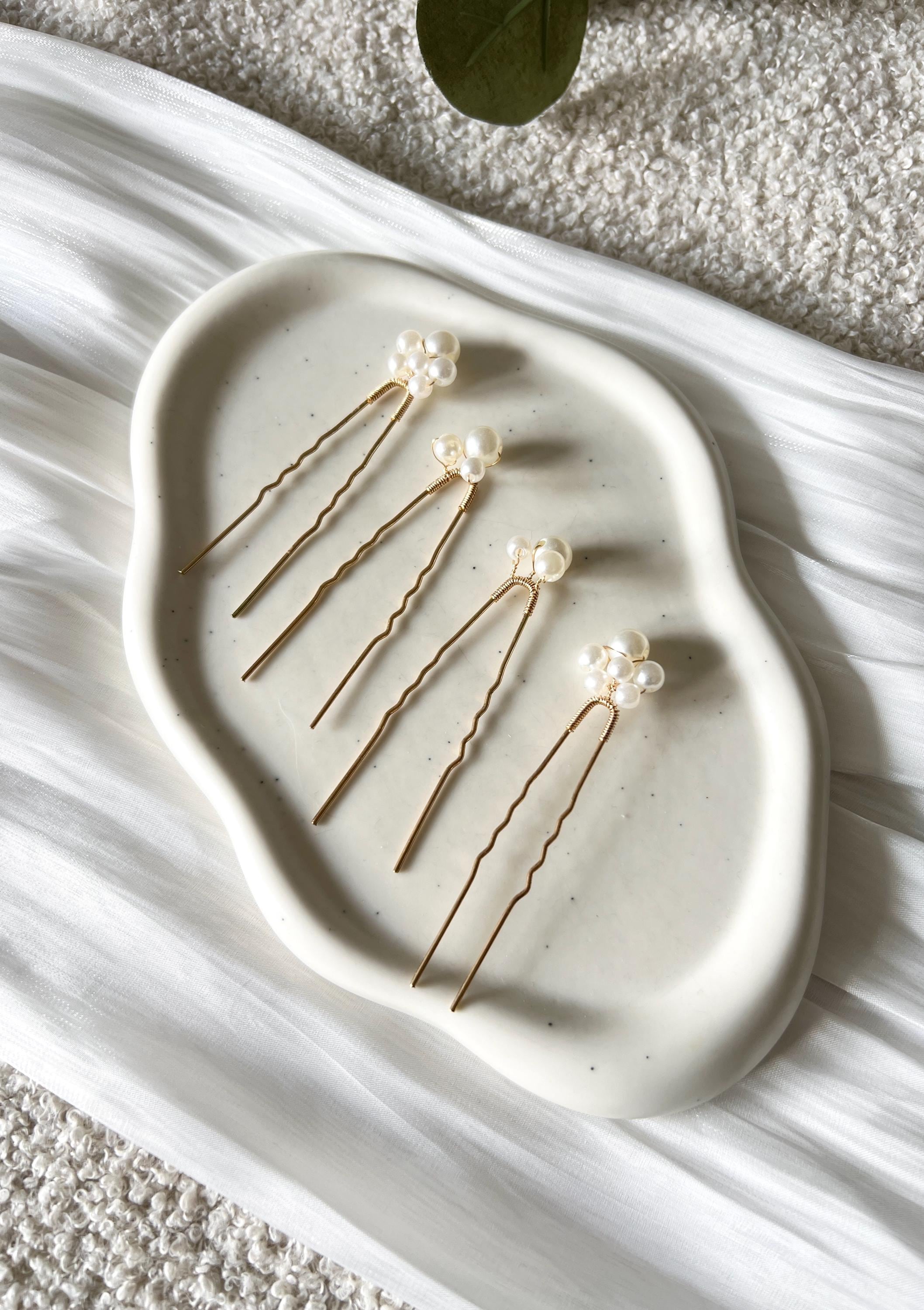 Braut Haarschmuck Set 4 Stück Haarspange gold mit weißen Perlen Haarnadeln Brautschmuck Hochzeitsschmuck Brautjungfer Trauzeugin Hochzeit