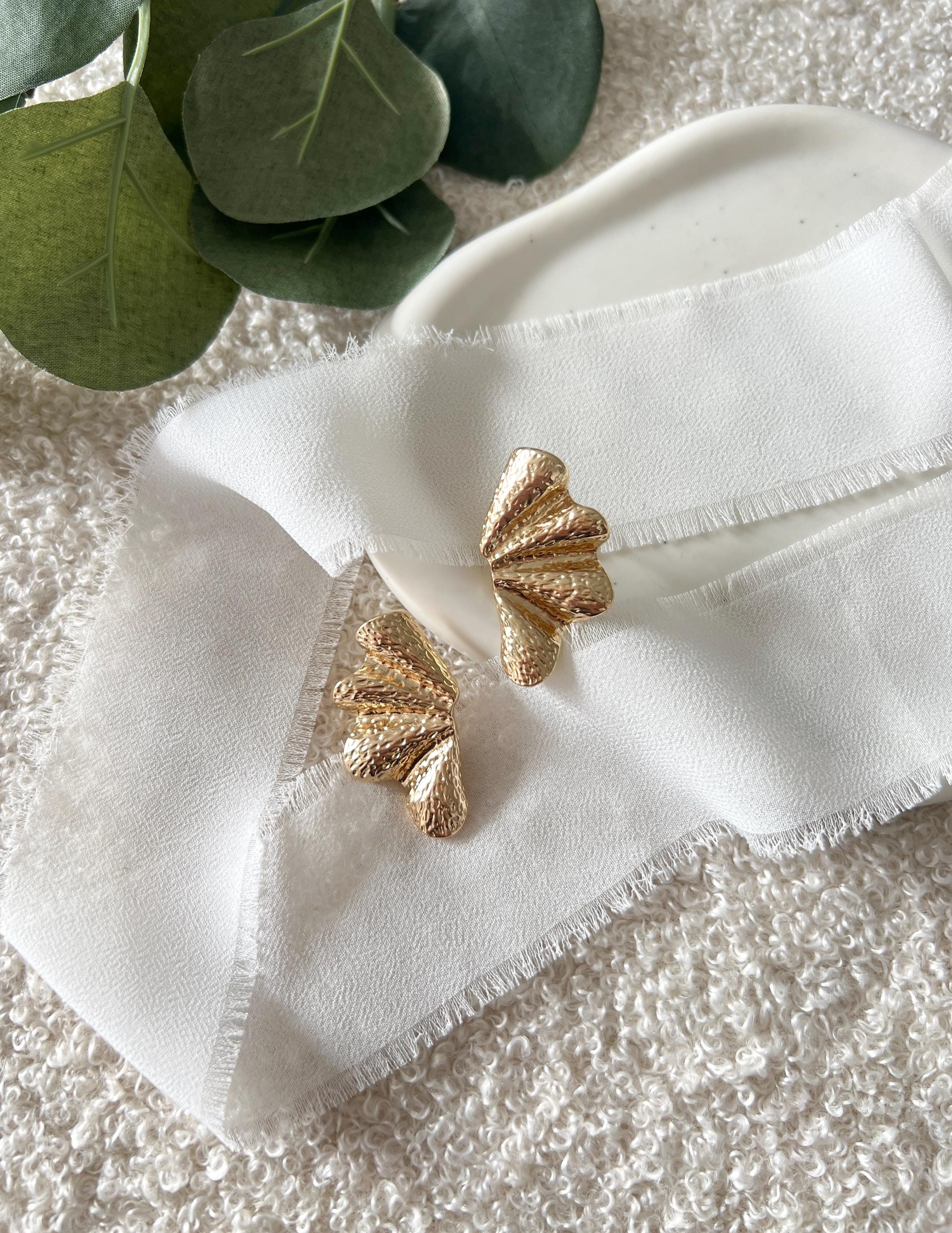 Ohrstecker Blätter Braut, Gold, moderner Schmuck Standesamt, Brautohrringe, Ohrringe Brautjungfer, Trauzeugin, Schmuck Hochzeit, feiner Ohrschmuck