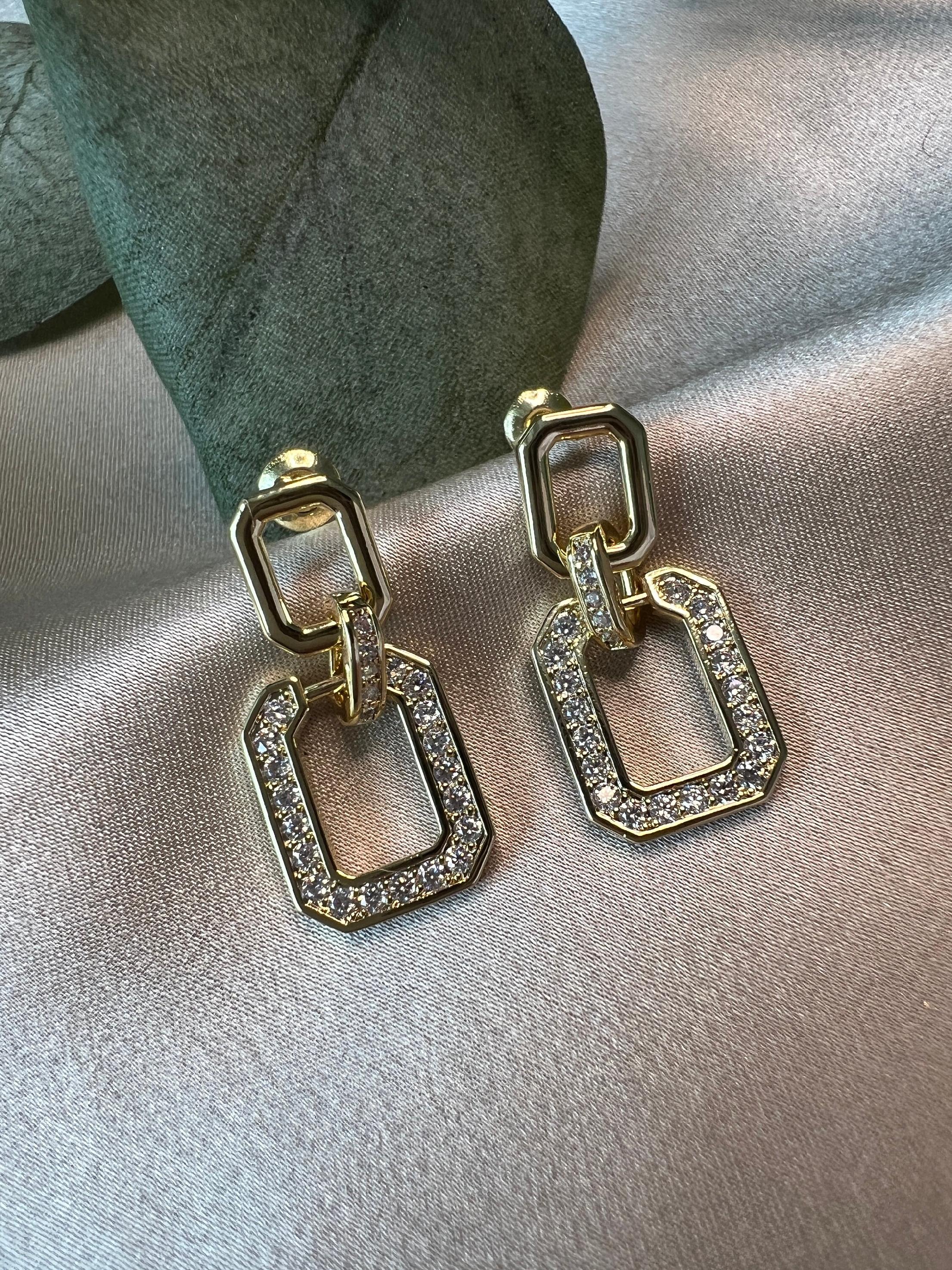 funkelnde Ohrringe, Zirkoniasteine, Edelstahl, vergoldet, Hängeohrringe-Ohrringe-Schmuckblüte