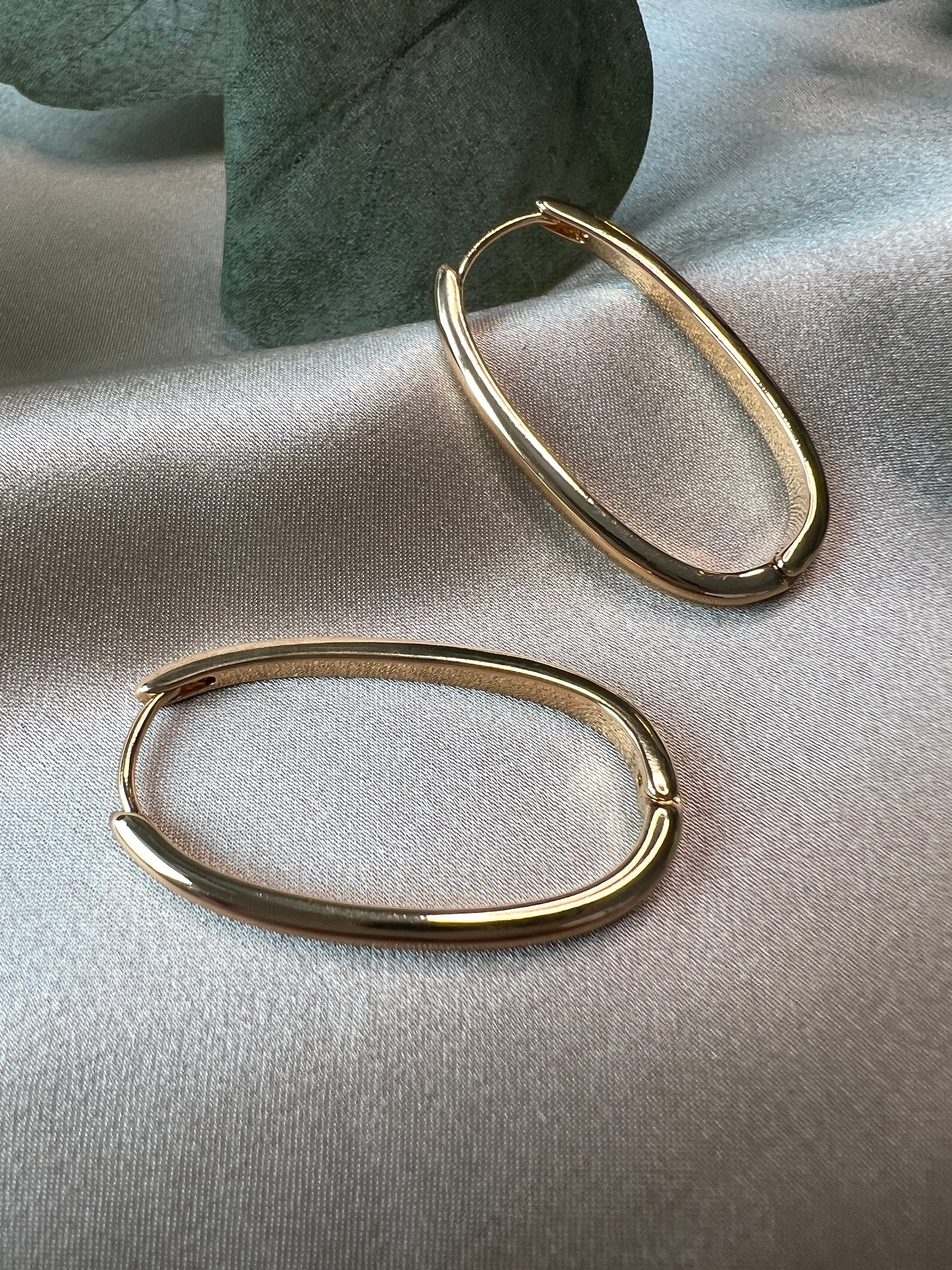 große Creolen, vergoldet, oval, hängeohrringe, modern, schlicht, minimalistisch, Hoop Ohrringe-Ohrringe-Schmuckblüte