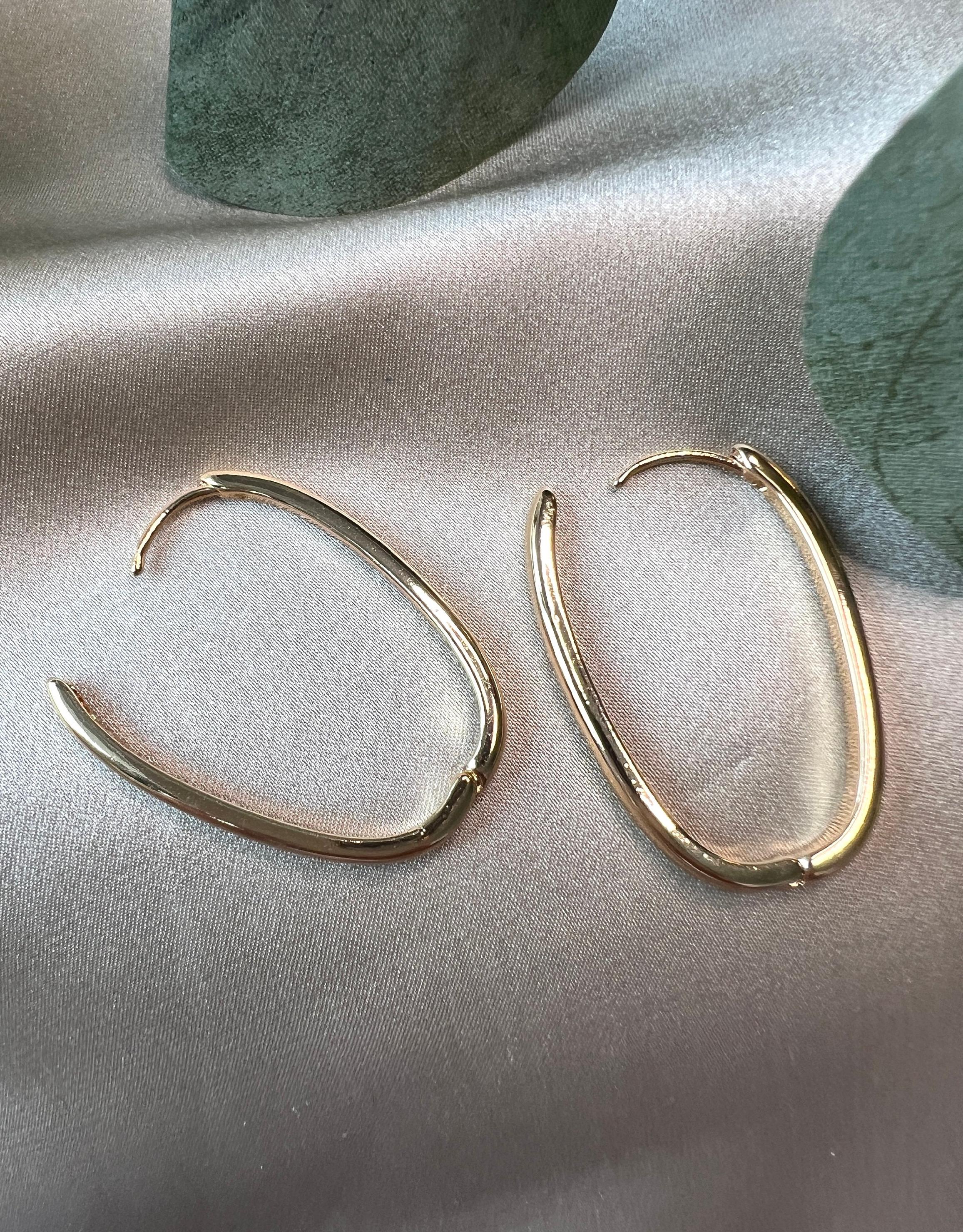 große Creolen, vergoldet, oval, hängeohrringe, modern, schlicht, minimalistisch, Hoop Ohrringe-Ohrringe-Schmuckblüte