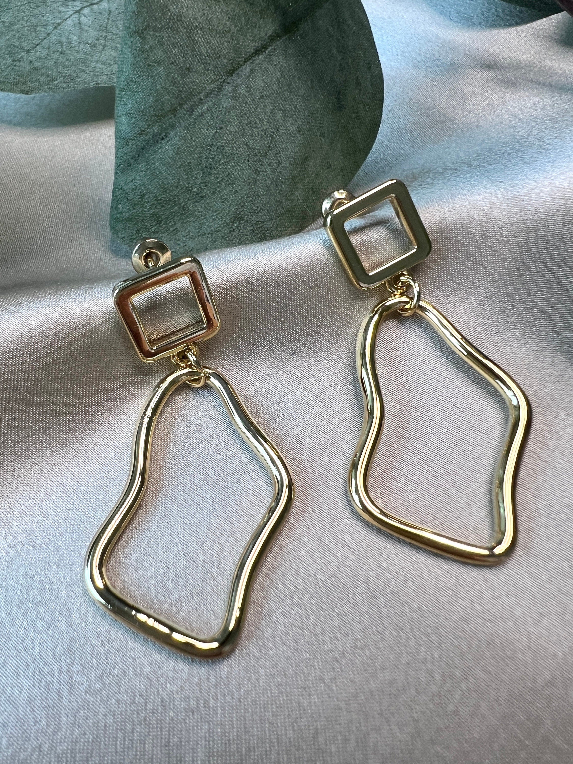 moderne Ohrringe, vergoldet, gold, geometrisch, elegant, Hängeohrringe, Jewellery-Ohrringe-Schmuckblüte