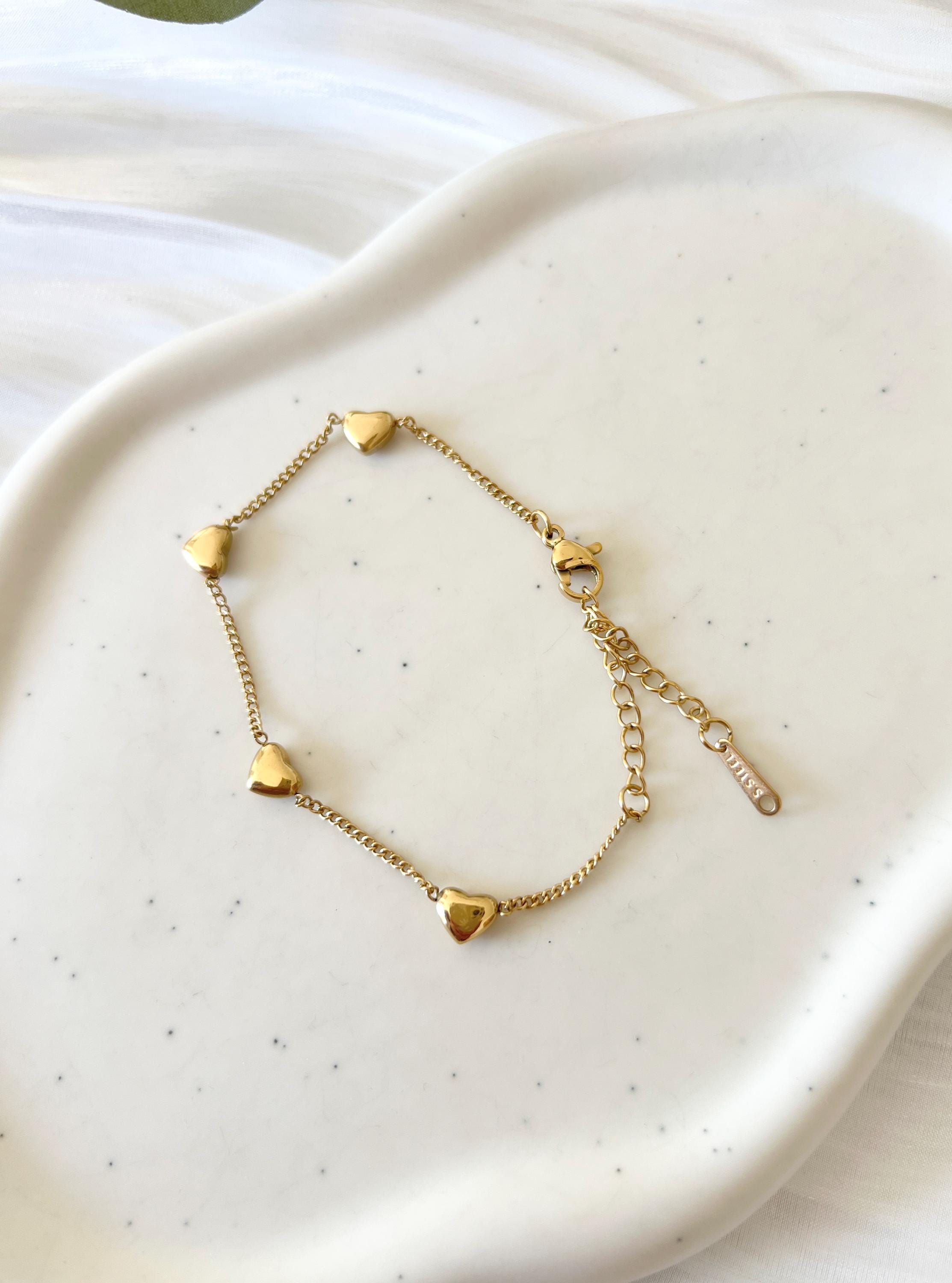 Goldenes Armband mit feinen Herzen, elegantes Brautarmband, Gold, Geschenk fuer Sie, Damenschmuck, edeler Brautschmuck, Herz, Weihnachtsgeschenk, Geburtstagsgeschenk, Trauzeugin, Schmuck Hochzeit