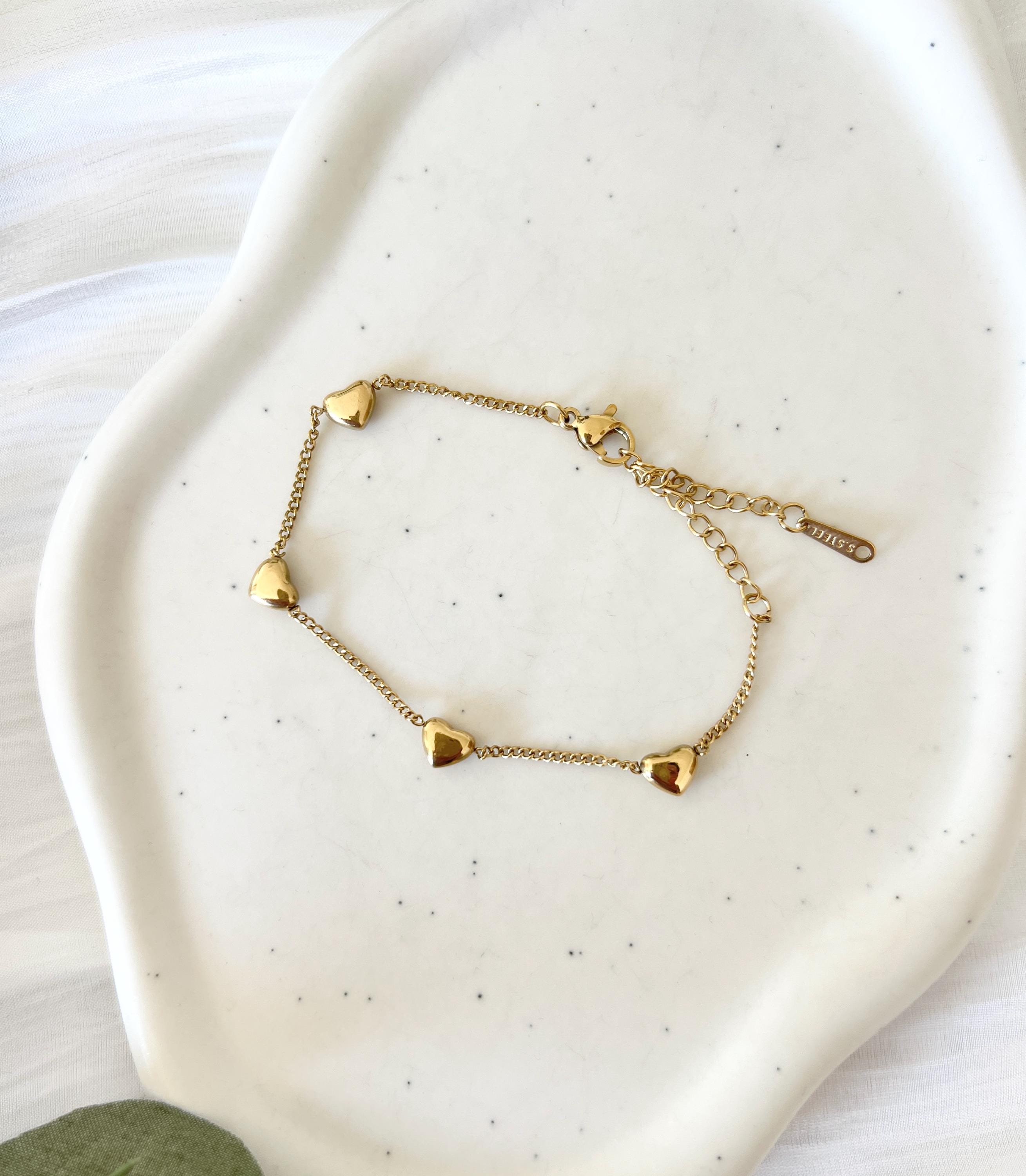 Goldenes Armband mit feinen Herzen, elegantes Brautarmband, Gold, Geschenk fuer Sie, Damenschmuck, edeler Brautschmuck, Herz, Weihnachtsgeschenk, Geburtstagsgeschenk, Trauzeugin, Schmuck Hochzeit