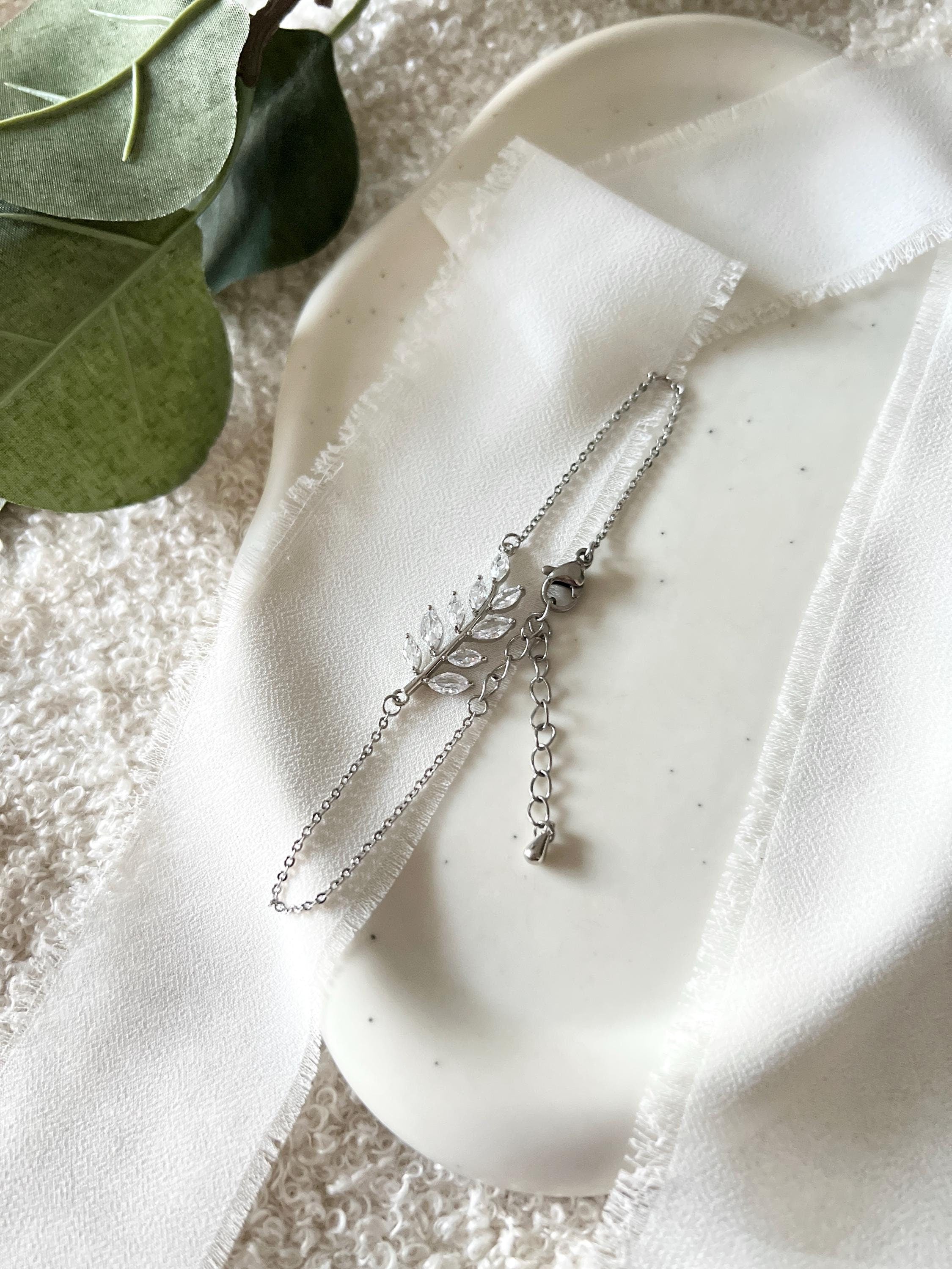 Armband, Silber, Brautarmband, Blatt, glänzender Armschmuck, Brautschmuck, feiner Schmuck Hochzeit, Geschenk für Sie 