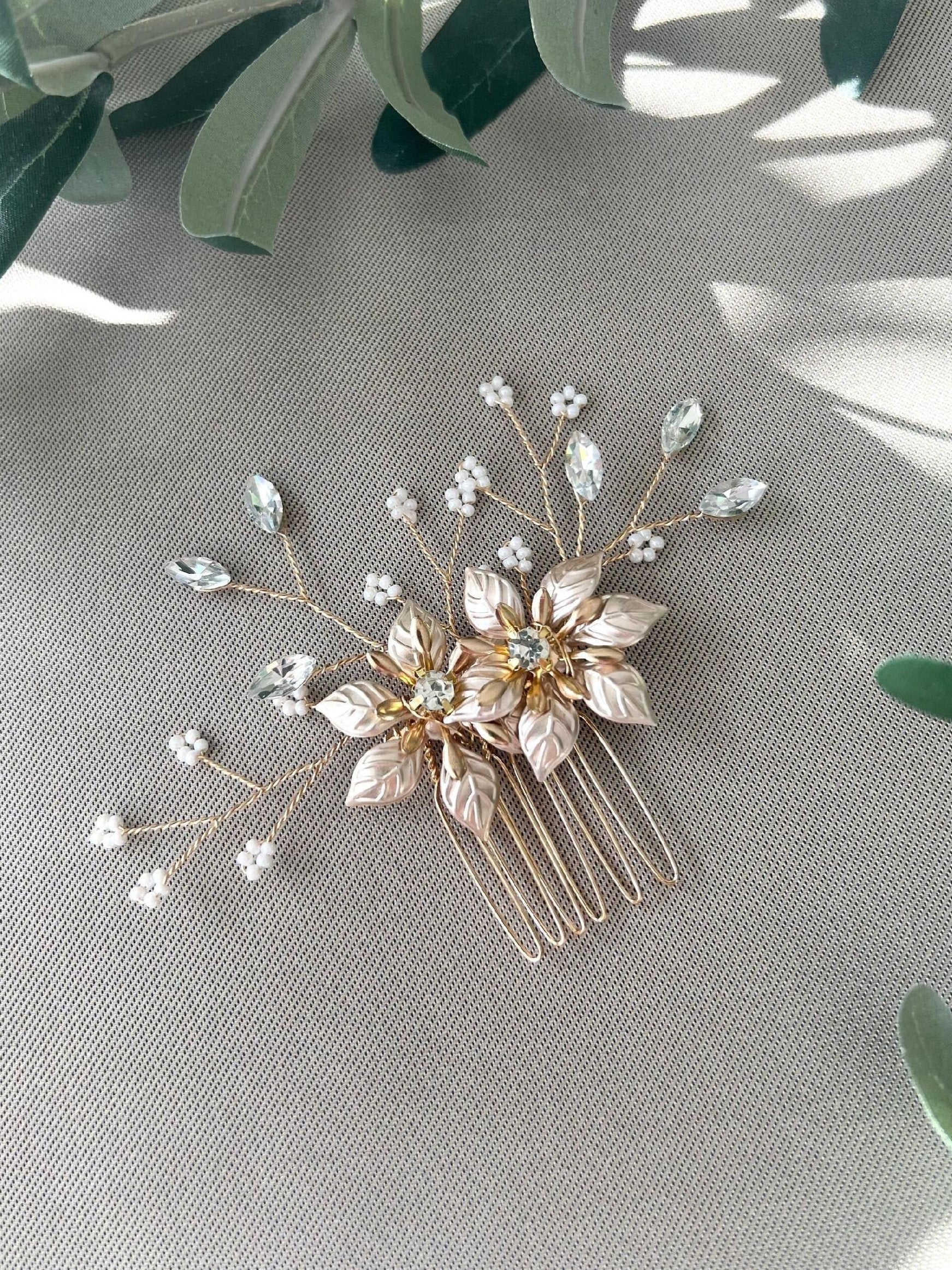 Braut Haarkamm, gold, Blumen, Strass, Perlen Haarschmuck, Hochzeit, eleganter Brautschmuck,-Brauthaarschmuck-Schmuckblüte