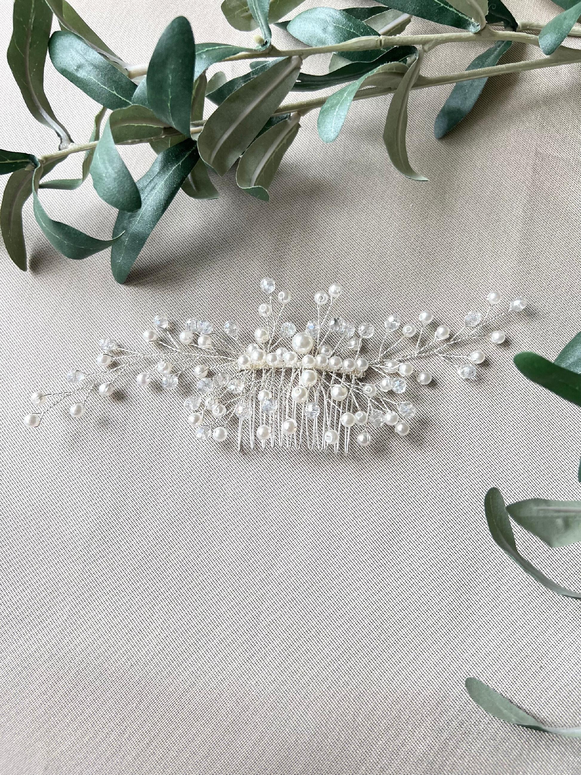 Braut Haarschmuck, Haarkamm, Perlen weiß und transparent, Brautschmuck, Silber Braut Schmuck,-Brauthaarschmuck-Schmuckblüte