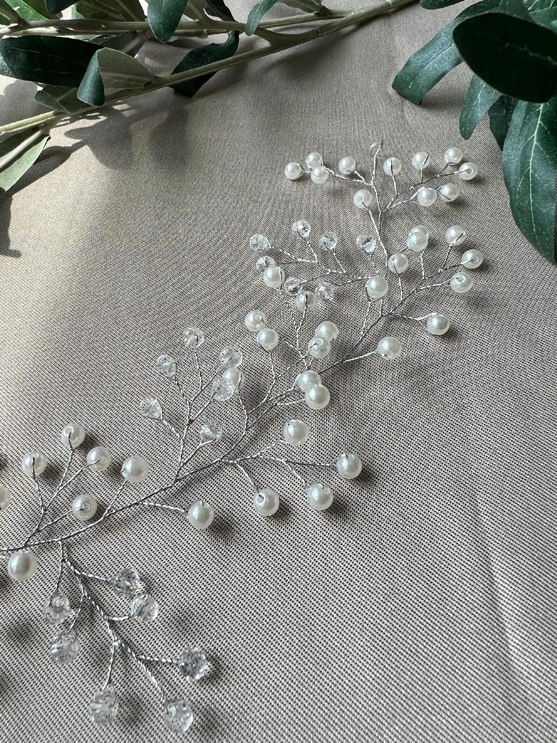 Braut Haarschmuck, Silber mit Perlen, Hochzeit, Brautschmuck, Hochzeitshaarband, Haarkranz, Haarranke-Brauthaarschmuck-Schmuckblüte