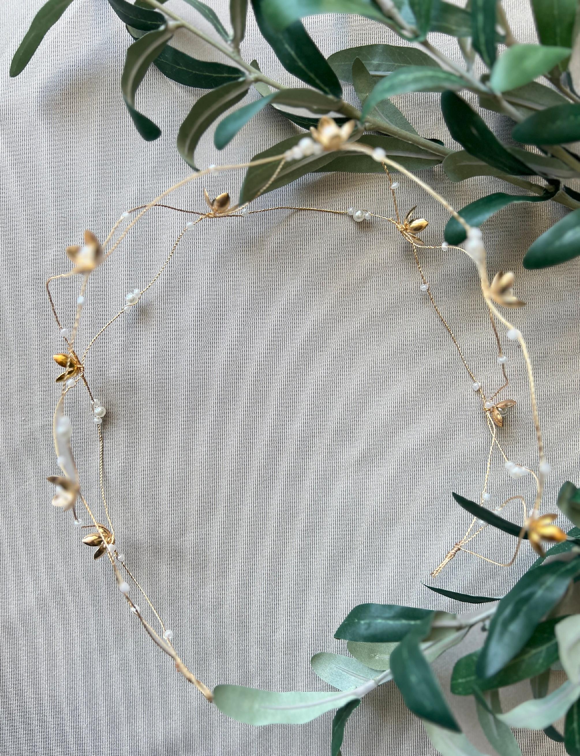 Braut Haarschmuck, gold mit Perlen, goldene Blüten, Vintage Hochzeit, Brautschmuck, Hochzeitshaarband, Haarkranz, Haarranke, Haarrebe-Brauthaarschmuck-Schmuckblüte