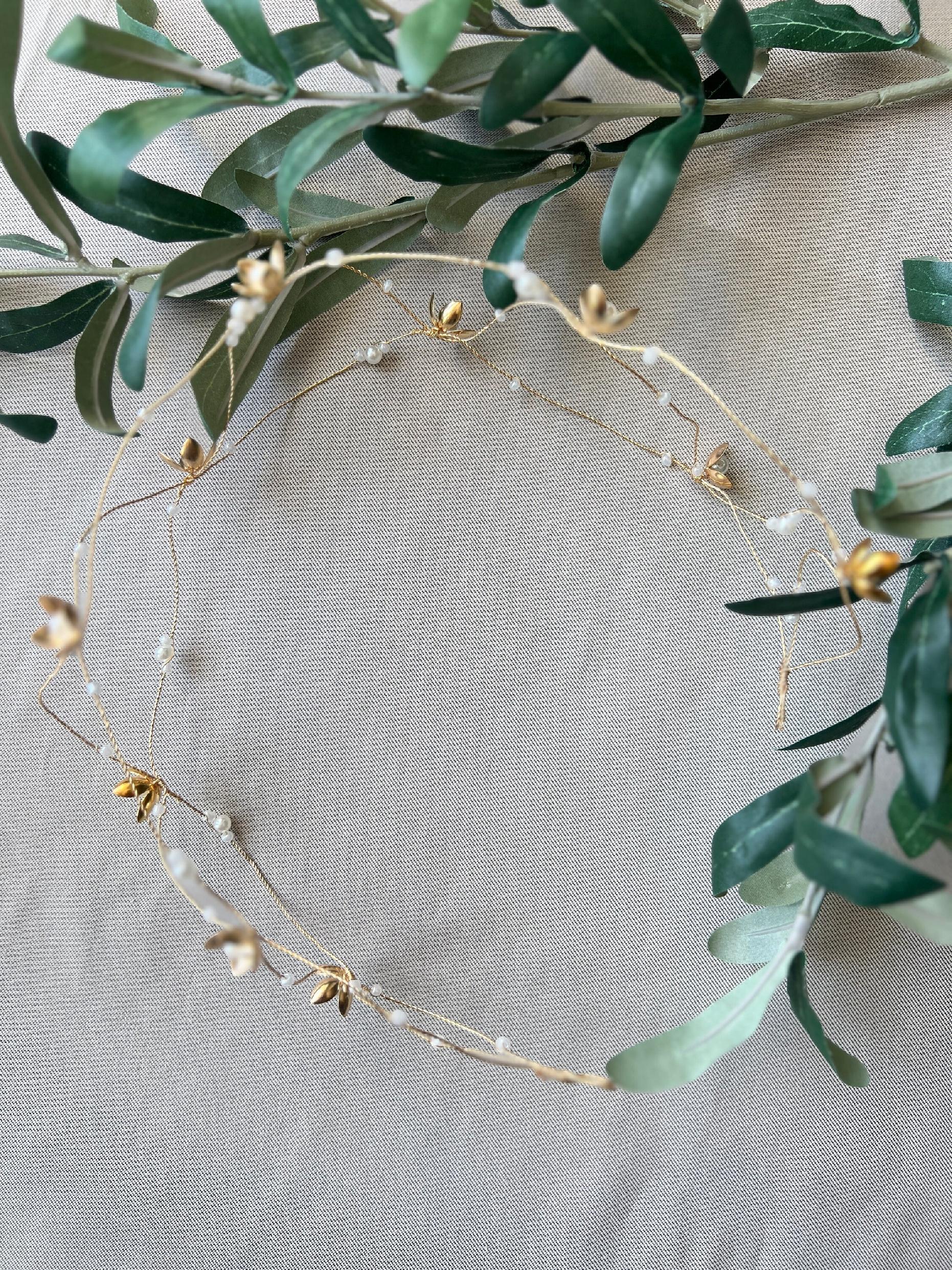 Braut Haarschmuck, gold mit Perlen, goldene Blüten, Vintage Hochzeit, Brautschmuck, Hochzeitshaarband, Haarkranz, Haarranke, Haarrebe-Brauthaarschmuck-Schmuckblüte