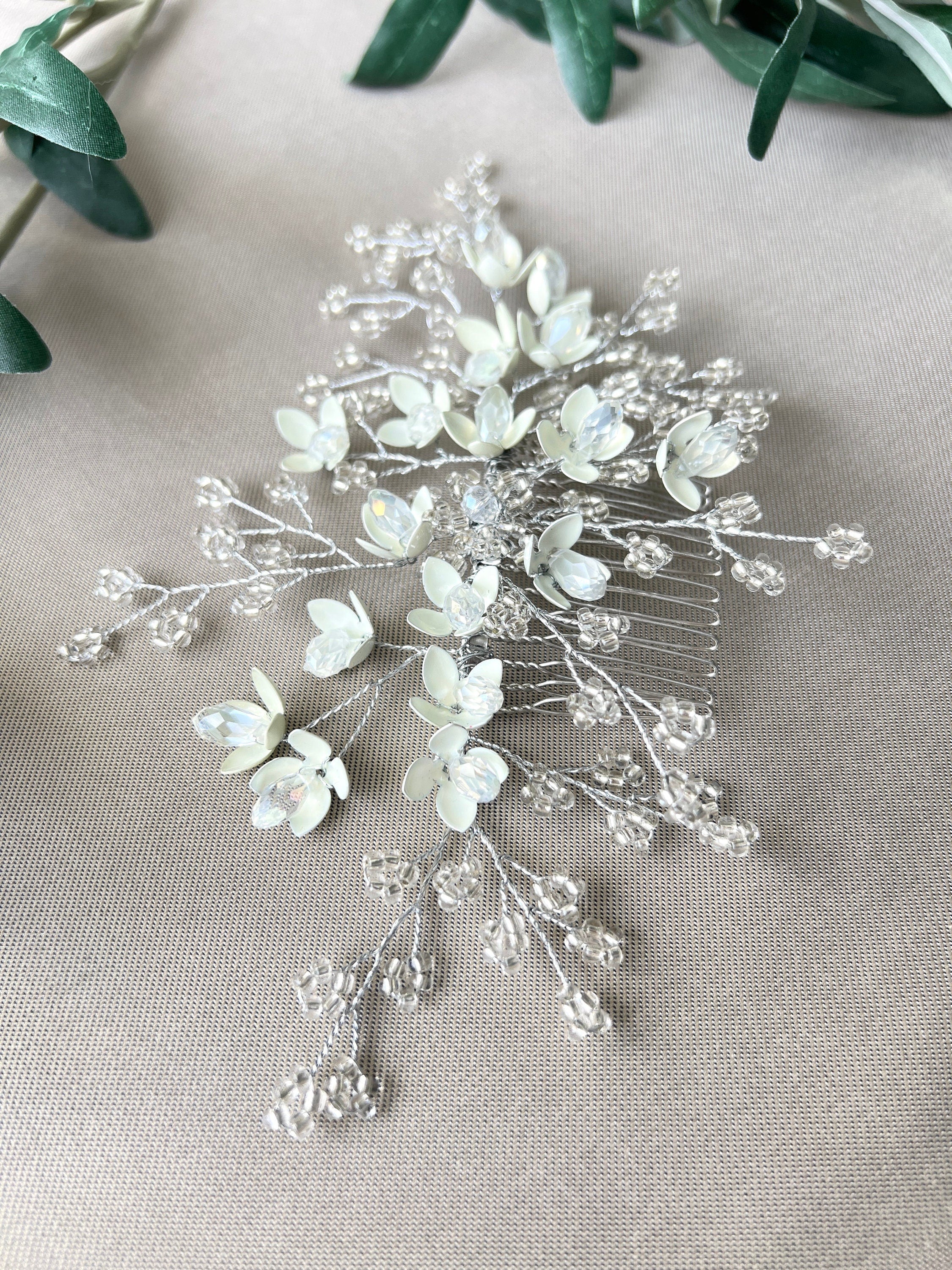 Braut Haarschmuck, großer Perlen Haarkamm, Silber, transparent, Blüten, floral, Hochzeit, Brauthaarschmuck, Brautfrisur, Kopfschmuck-Brauthaarschmuck-Schmuckblüte