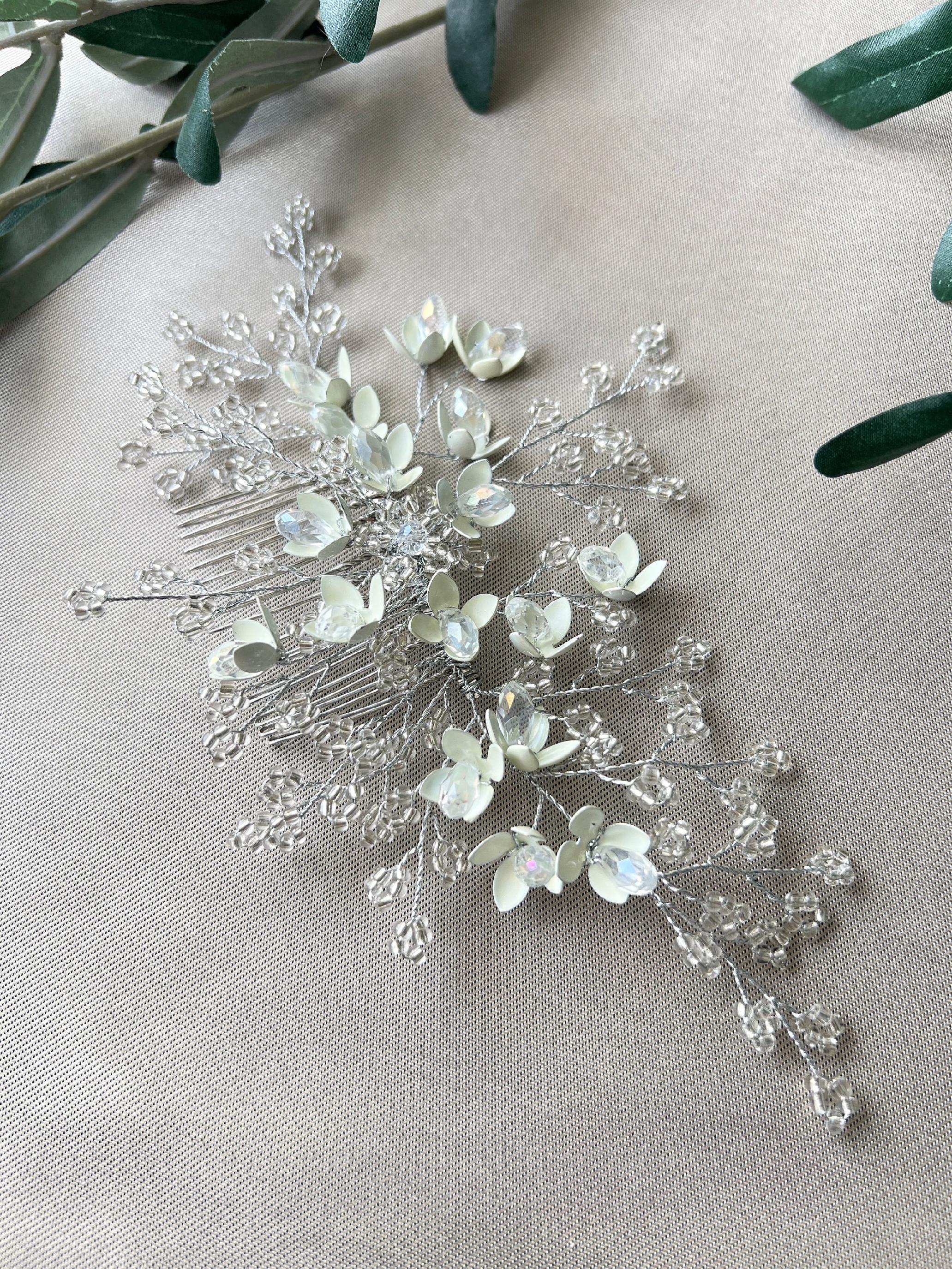 Braut Haarschmuck, großer Perlen Haarkamm, Silber, transparent, Blüten, floral, Hochzeit, Brauthaarschmuck, Brautfrisur, Kopfschmuck-Brauthaarschmuck-Schmuckblüte